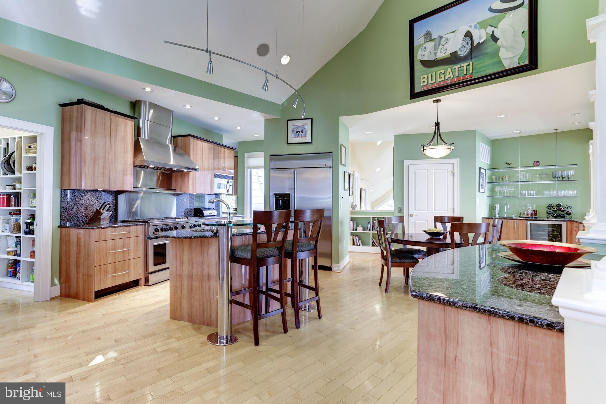 ANNAPOLIS ROADS - Residential