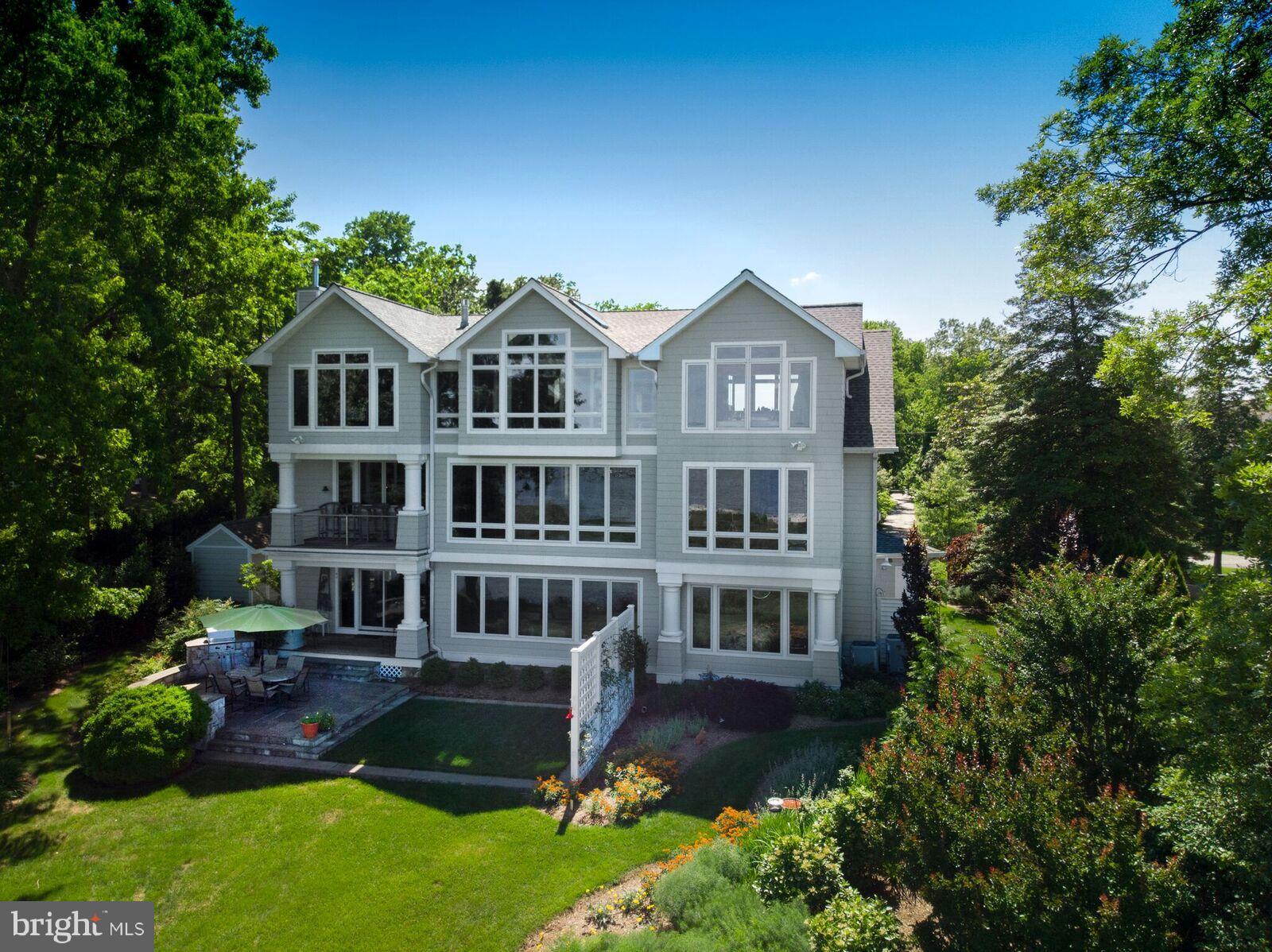 ANNAPOLIS ROADS - Residential