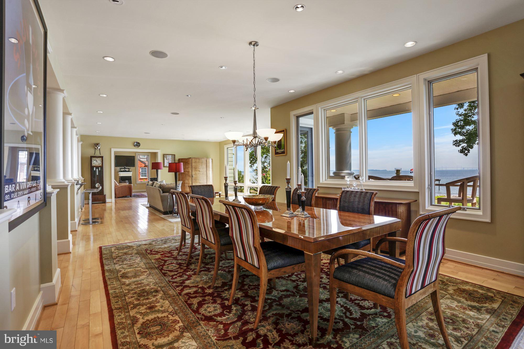 ANNAPOLIS ROADS - Residential