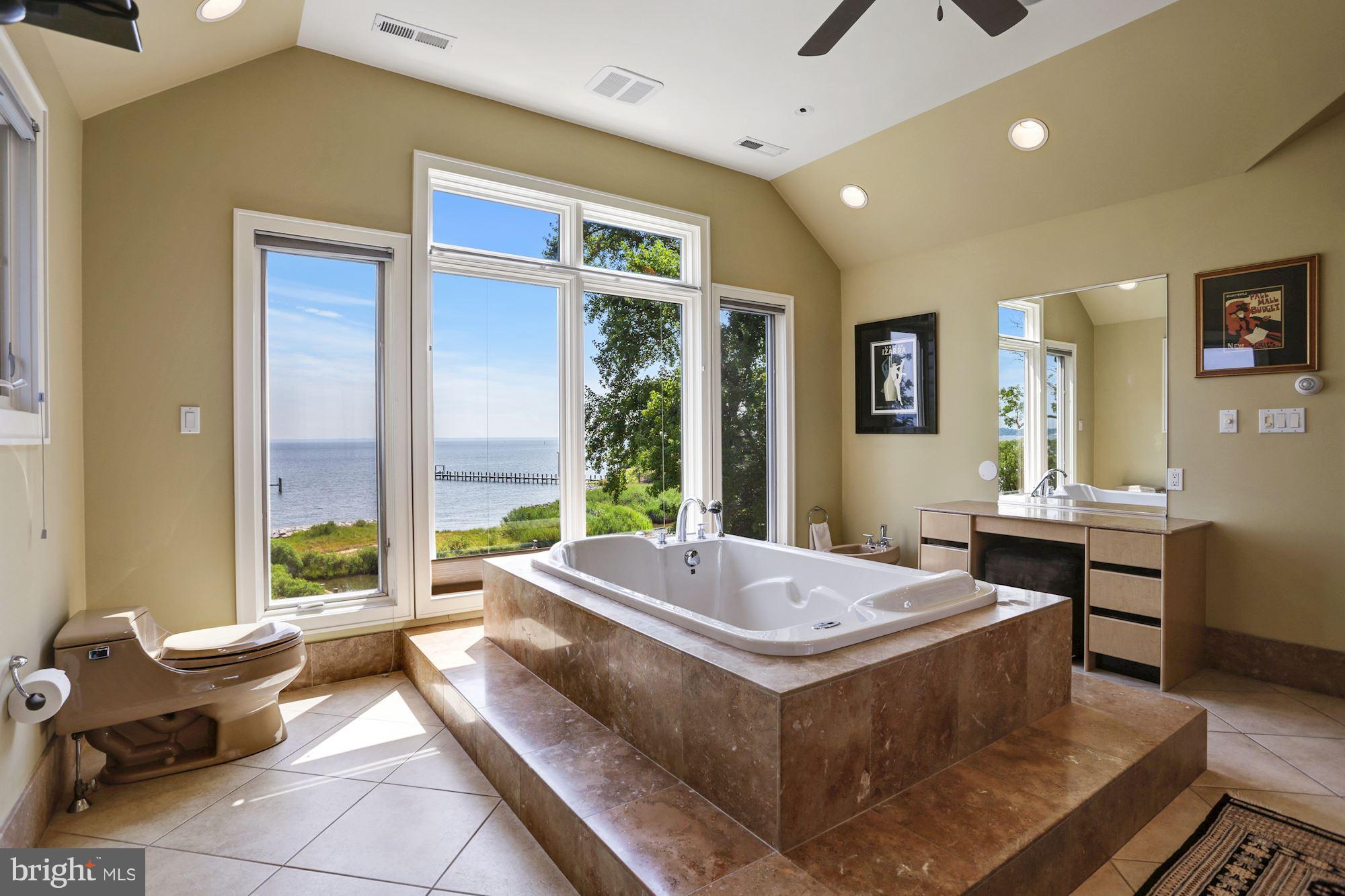 ANNAPOLIS ROADS - Residential