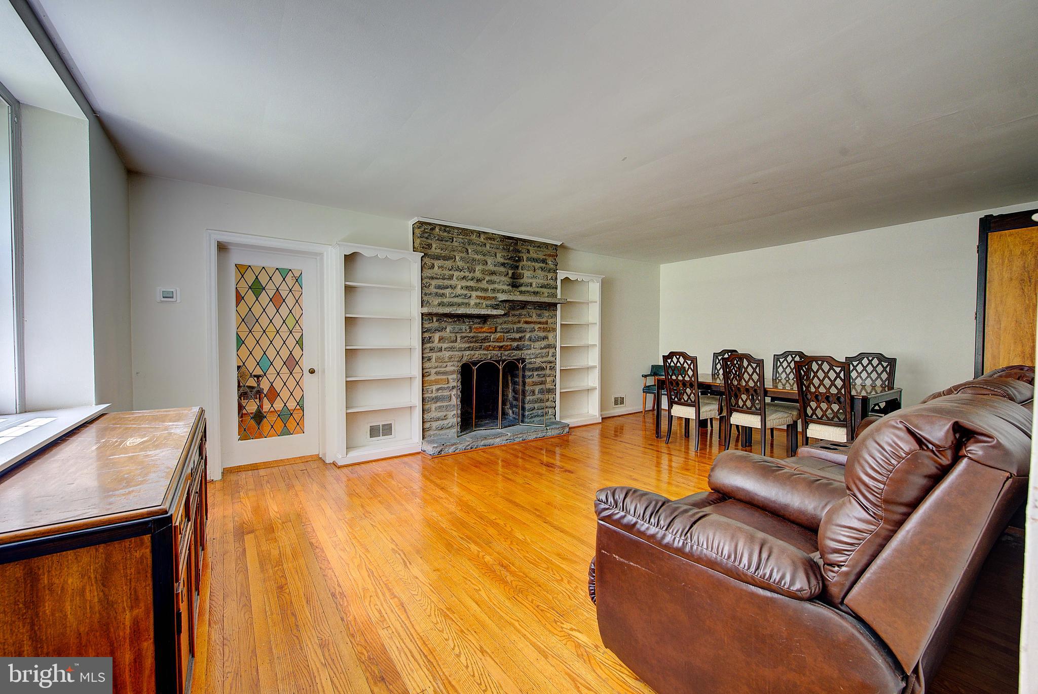 EAST FALLS - Residential