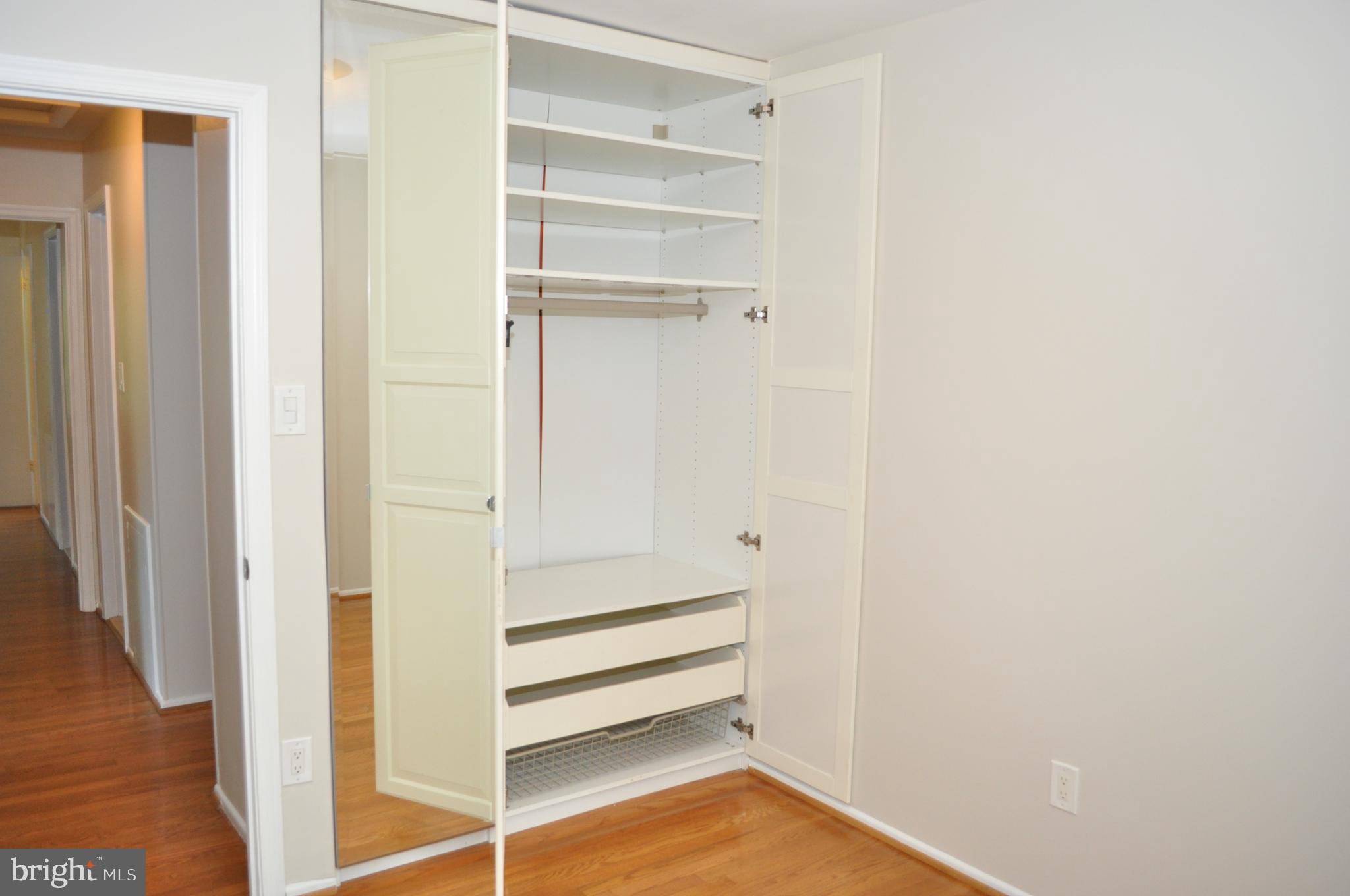 ROCKSHIRE - Residential