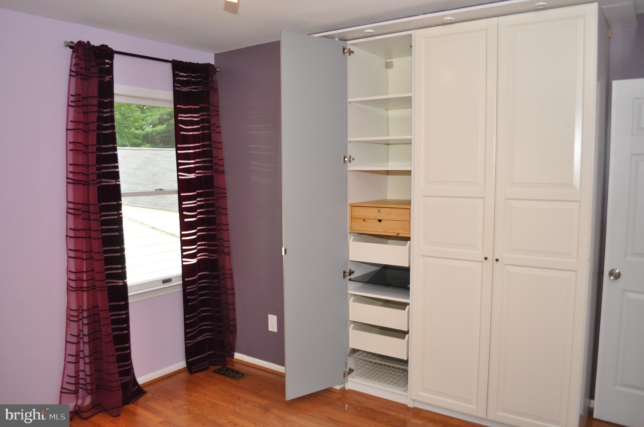 ROCKSHIRE - Residential