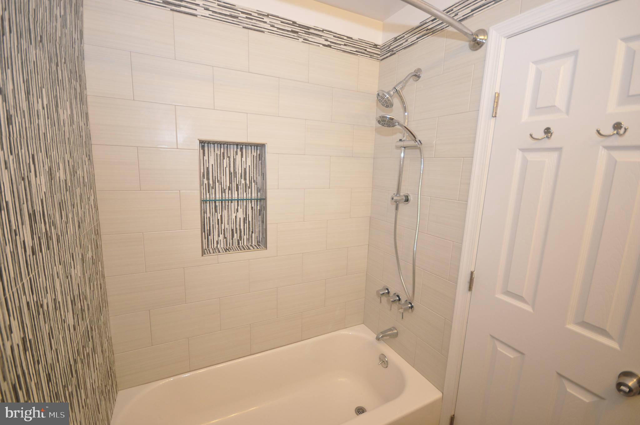 ROCKSHIRE - Residential