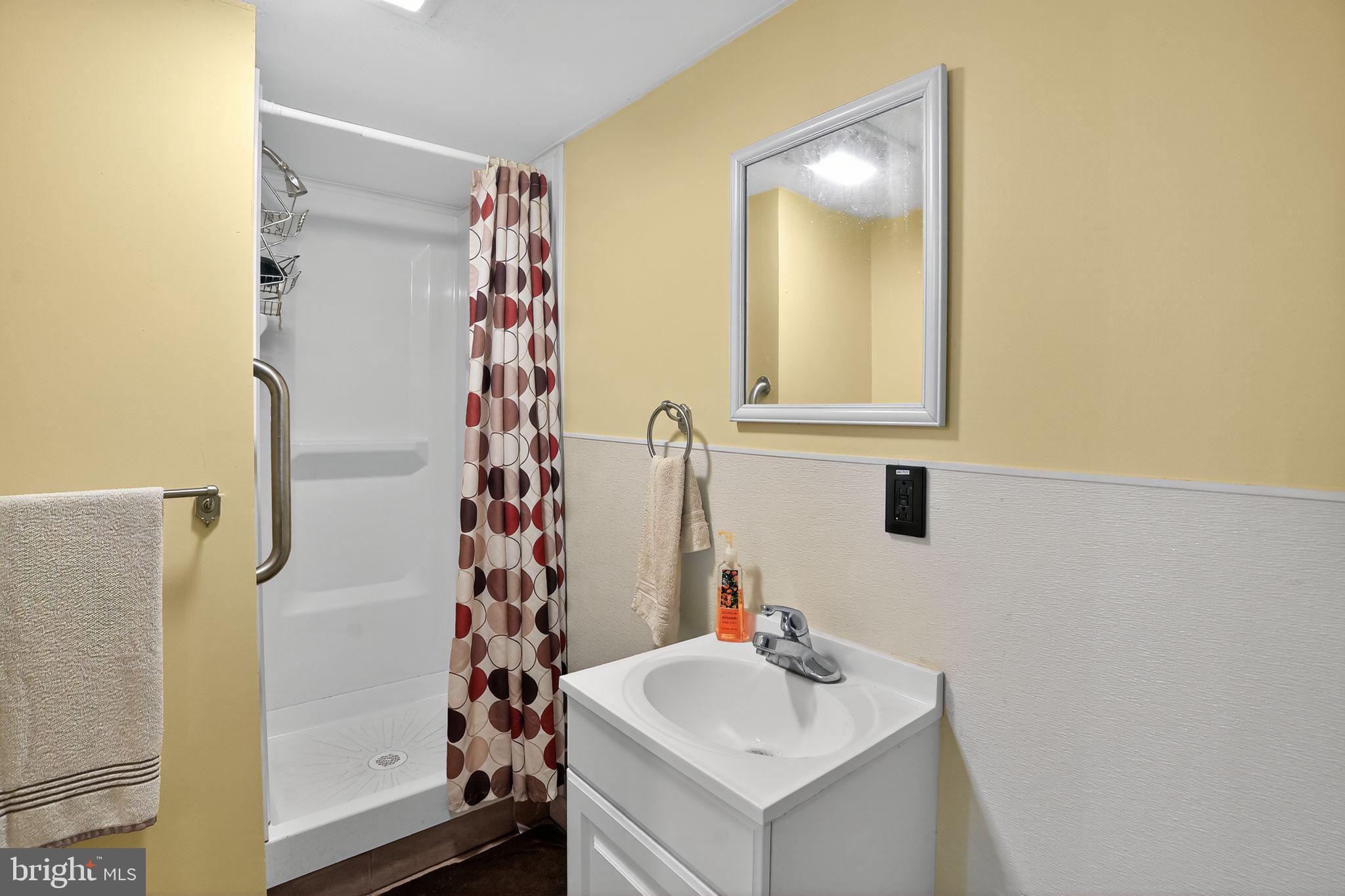 PINE RIDGE - Residential