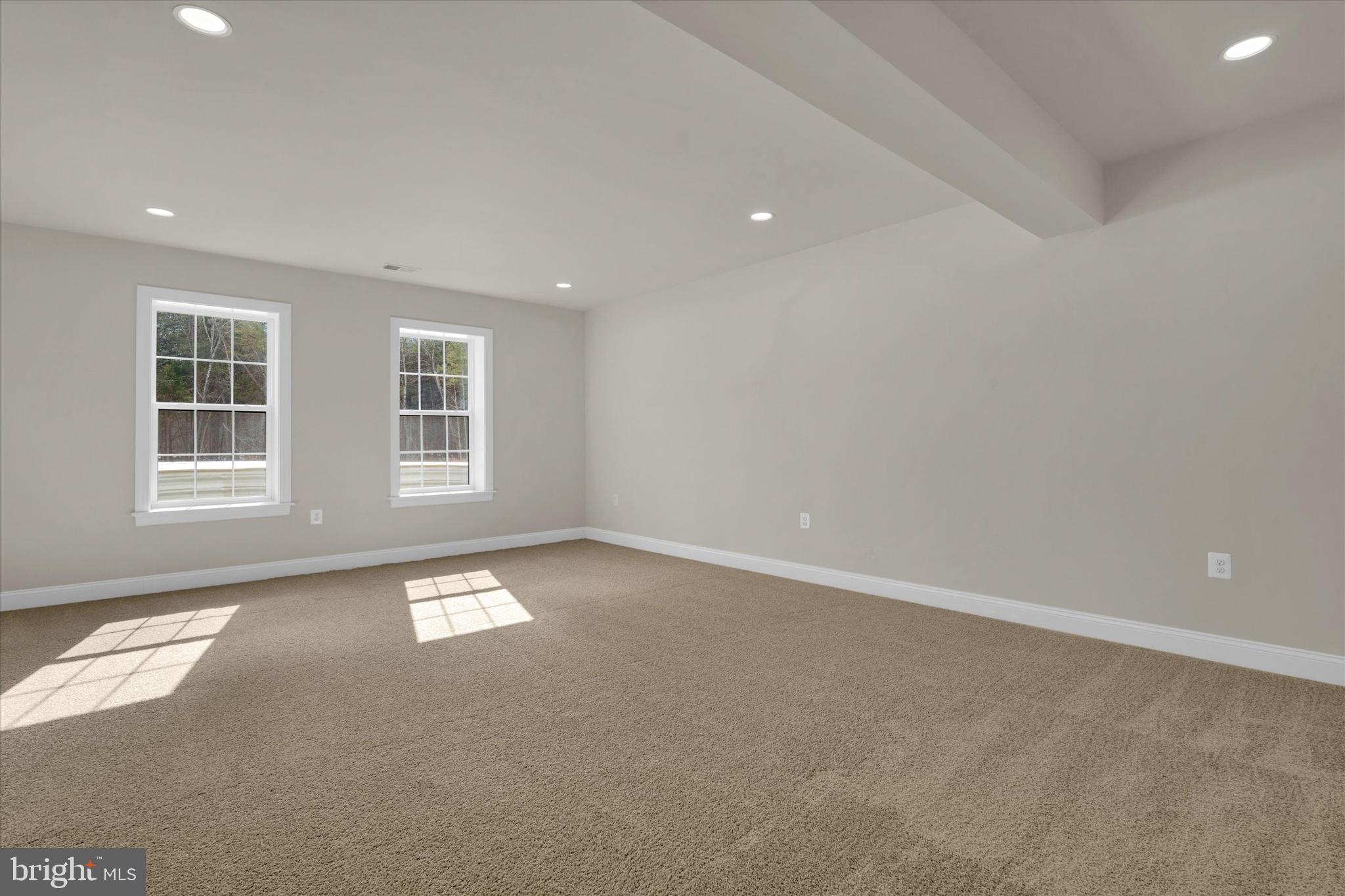 FAIRFAX MANOR - Residential