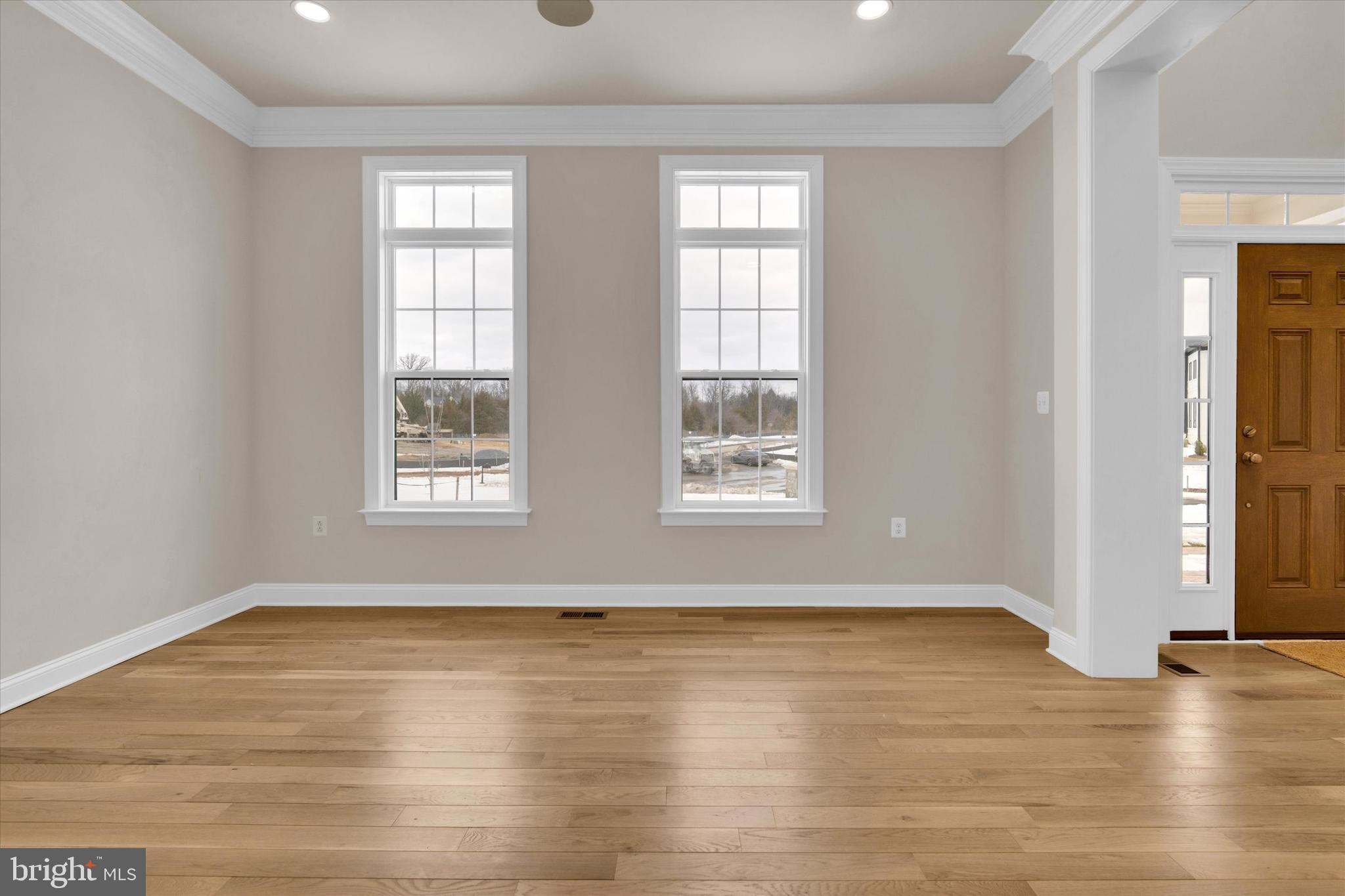 FAIRFAX MANOR - Residential