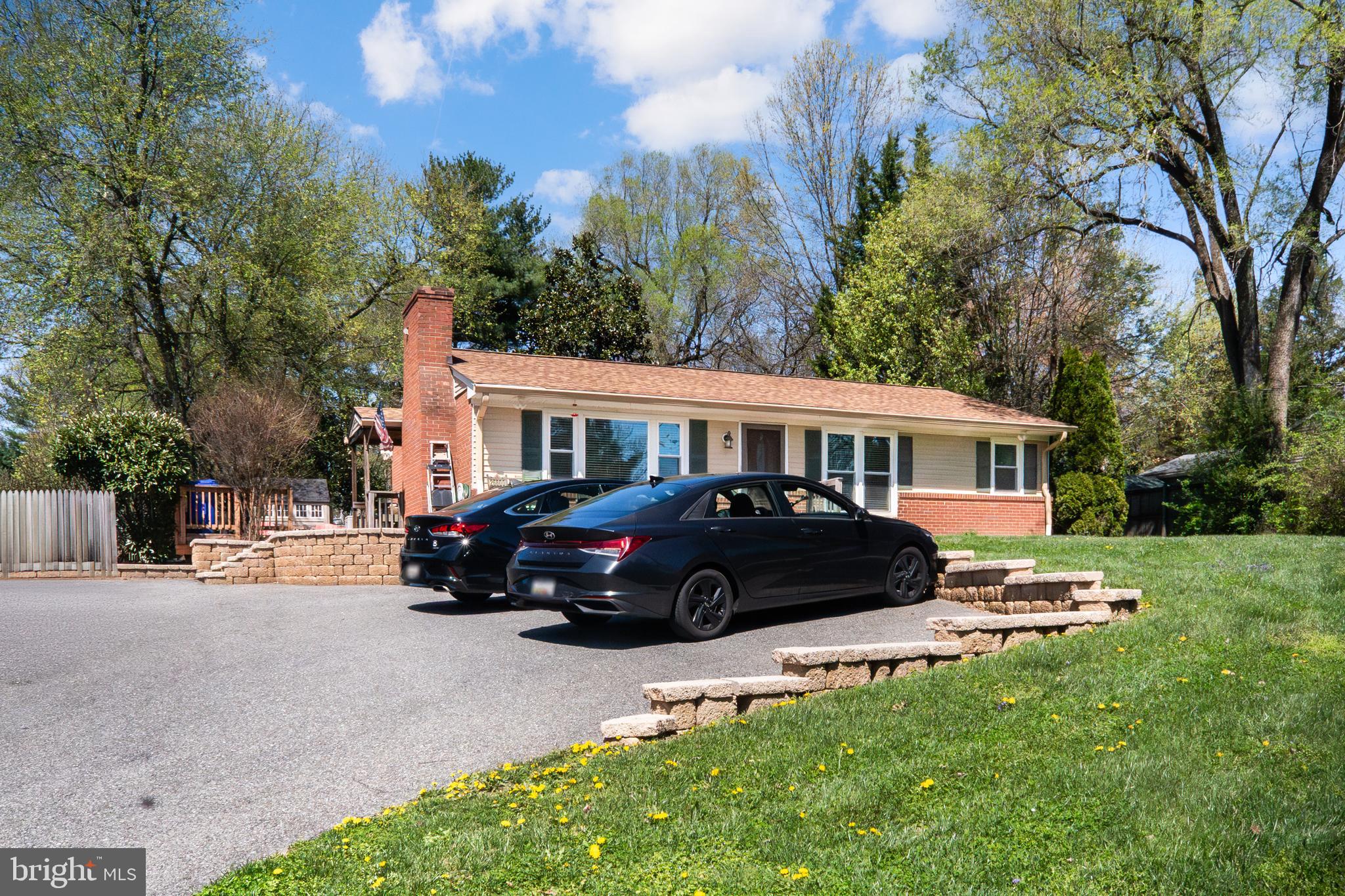 DAMASCUS OUTSIDE - Residential