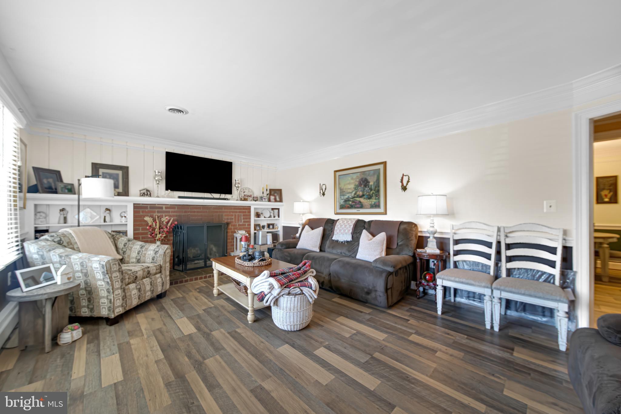 DAMASCUS OUTSIDE - Residential