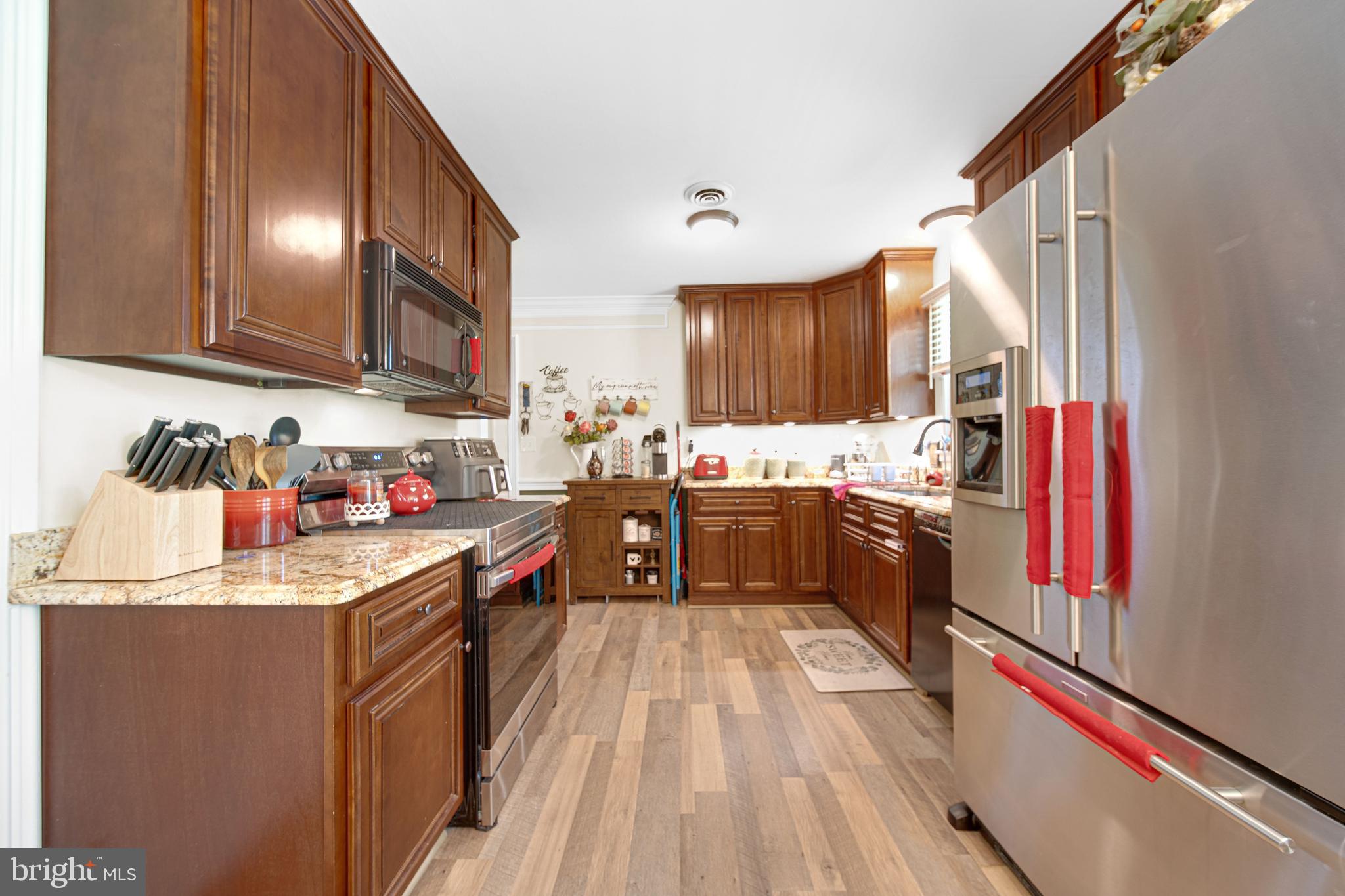 DAMASCUS OUTSIDE - Residential