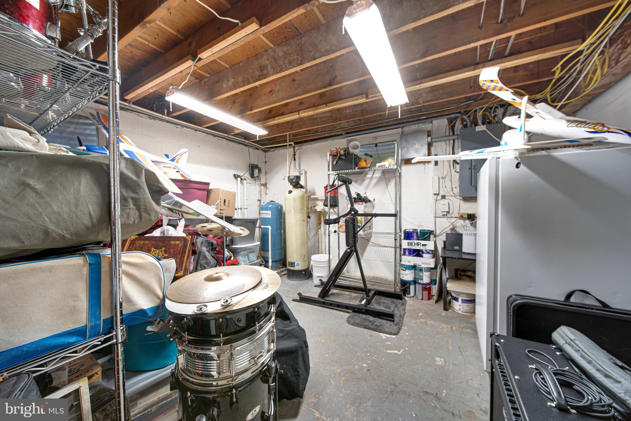 DAMASCUS OUTSIDE - Residential