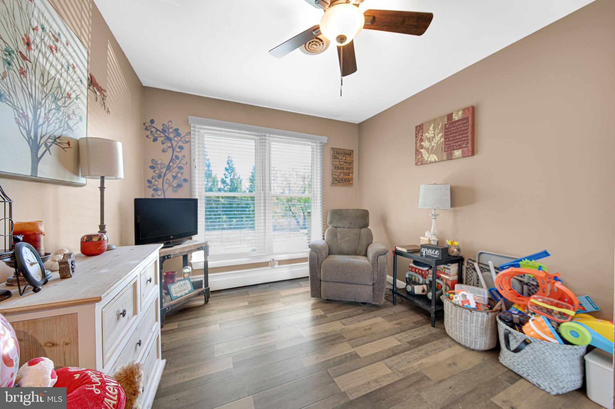 DAMASCUS OUTSIDE - Residential