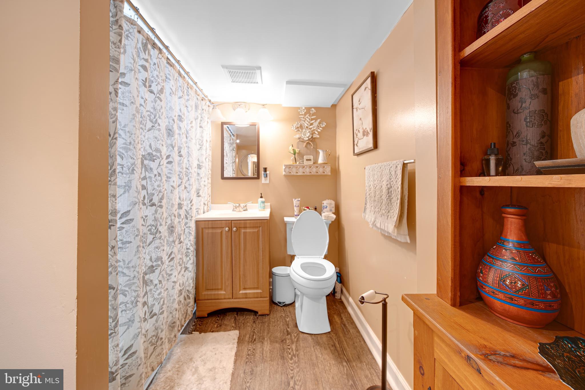 DAMASCUS OUTSIDE - Residential