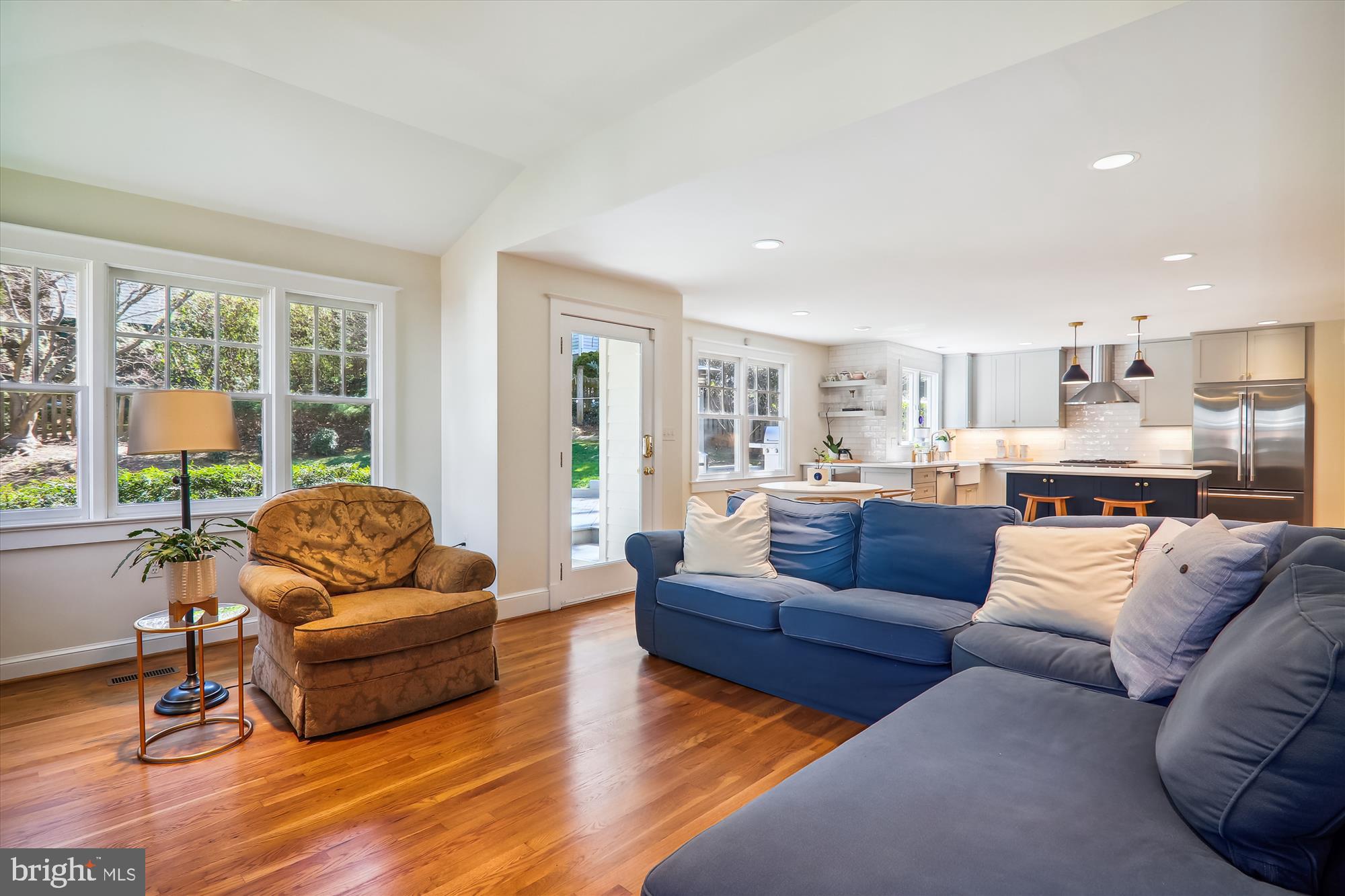 ALTA VISTA - Residential