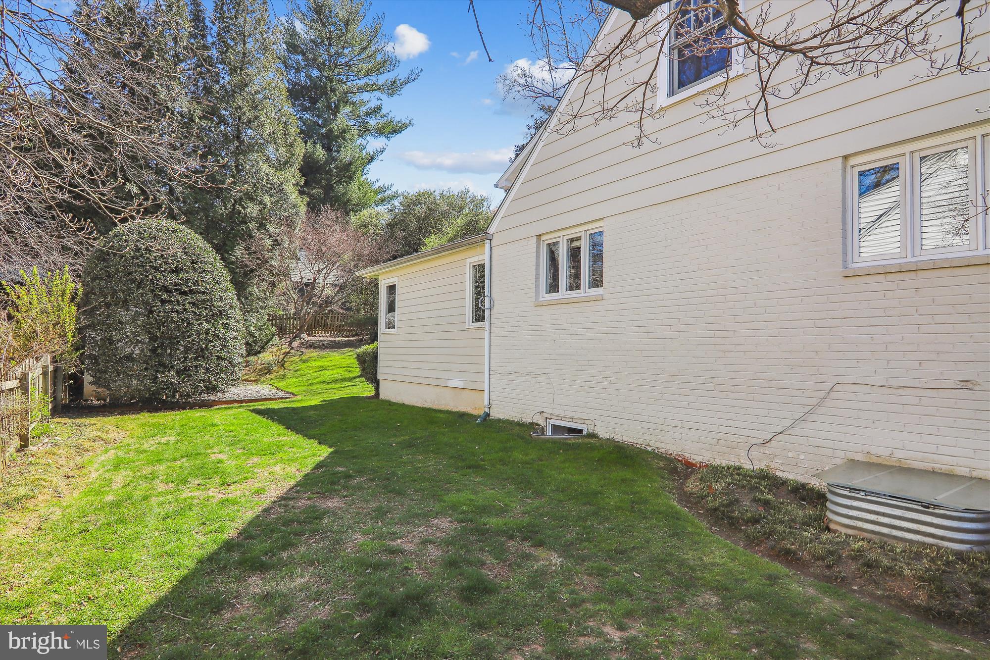 ALTA VISTA - Residential