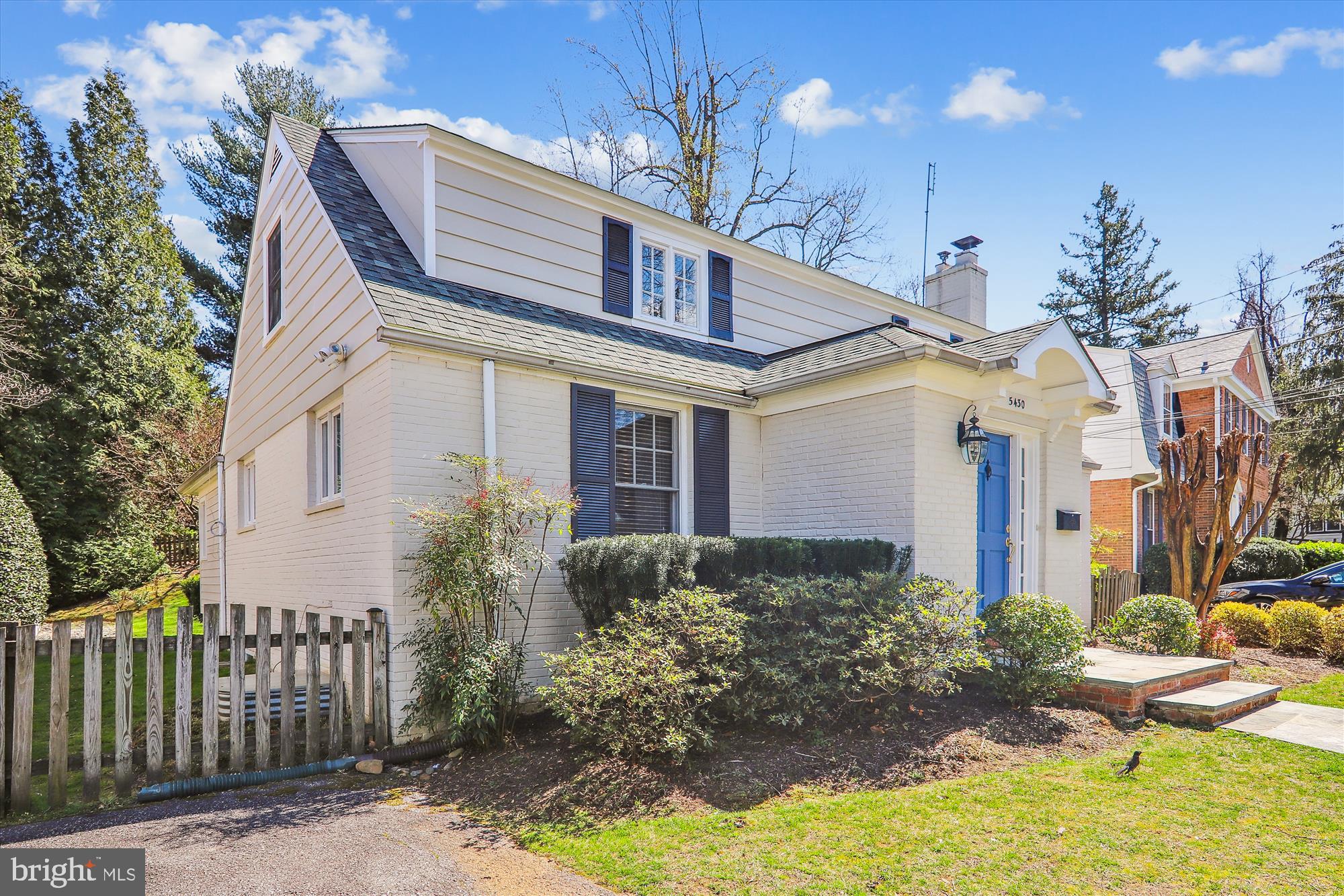 ALTA VISTA - Residential