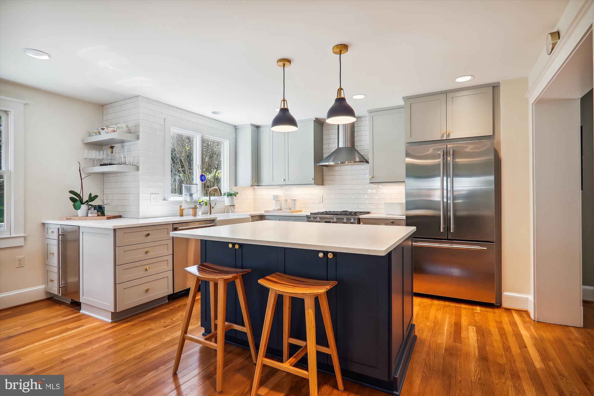 ALTA VISTA - Residential