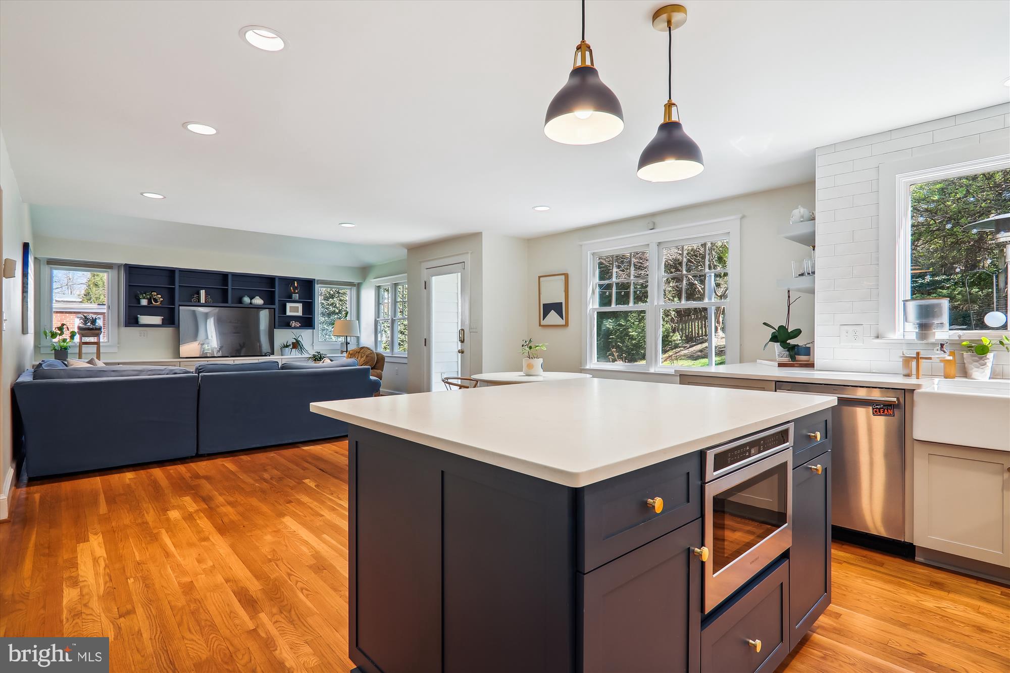 ALTA VISTA - Residential