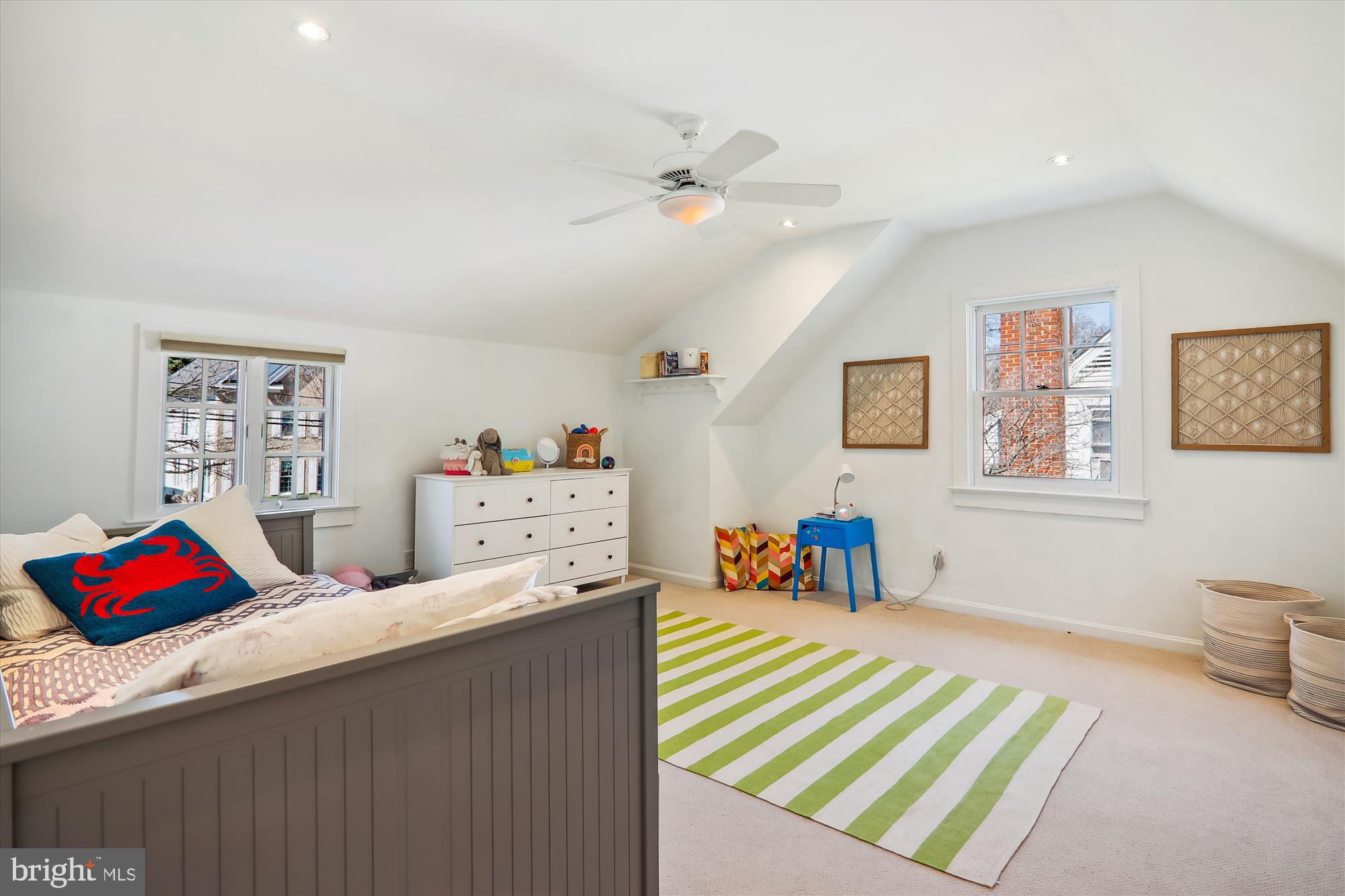 ALTA VISTA - Residential