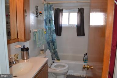 MAIDEN CHOICE VILLAGE - Residential Lease