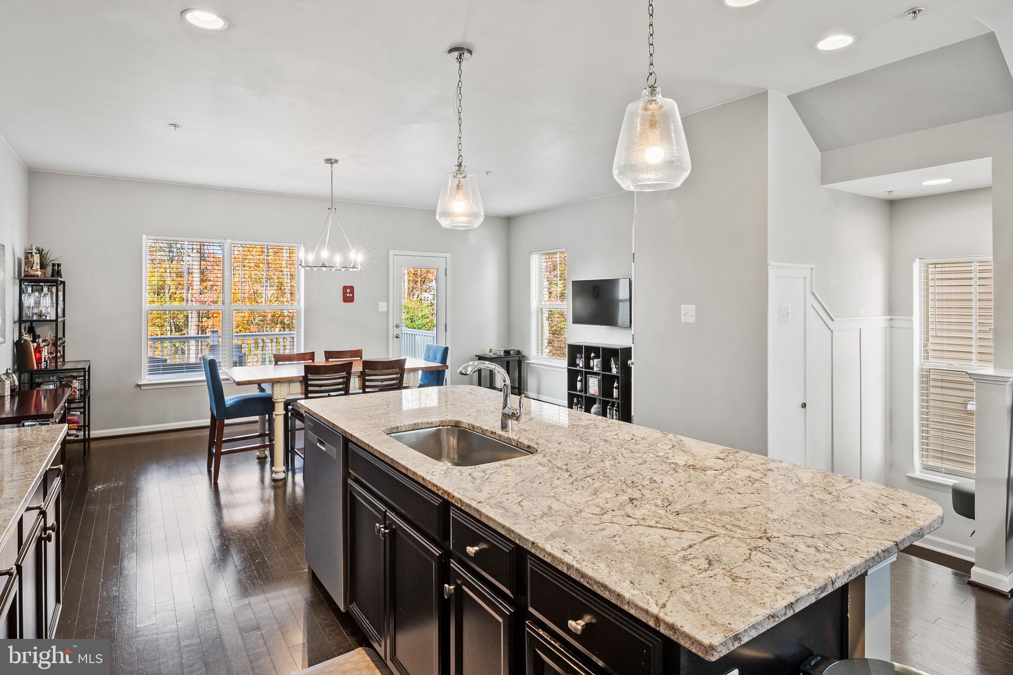 TANYARD COVE NORTH - Residential Lease