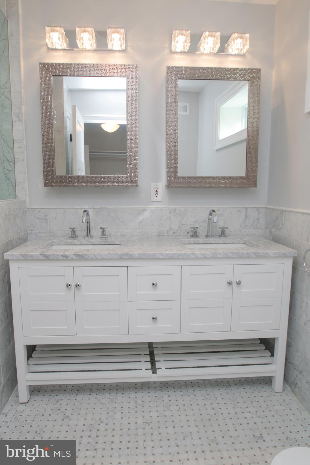 BELLA VISTA - Residential