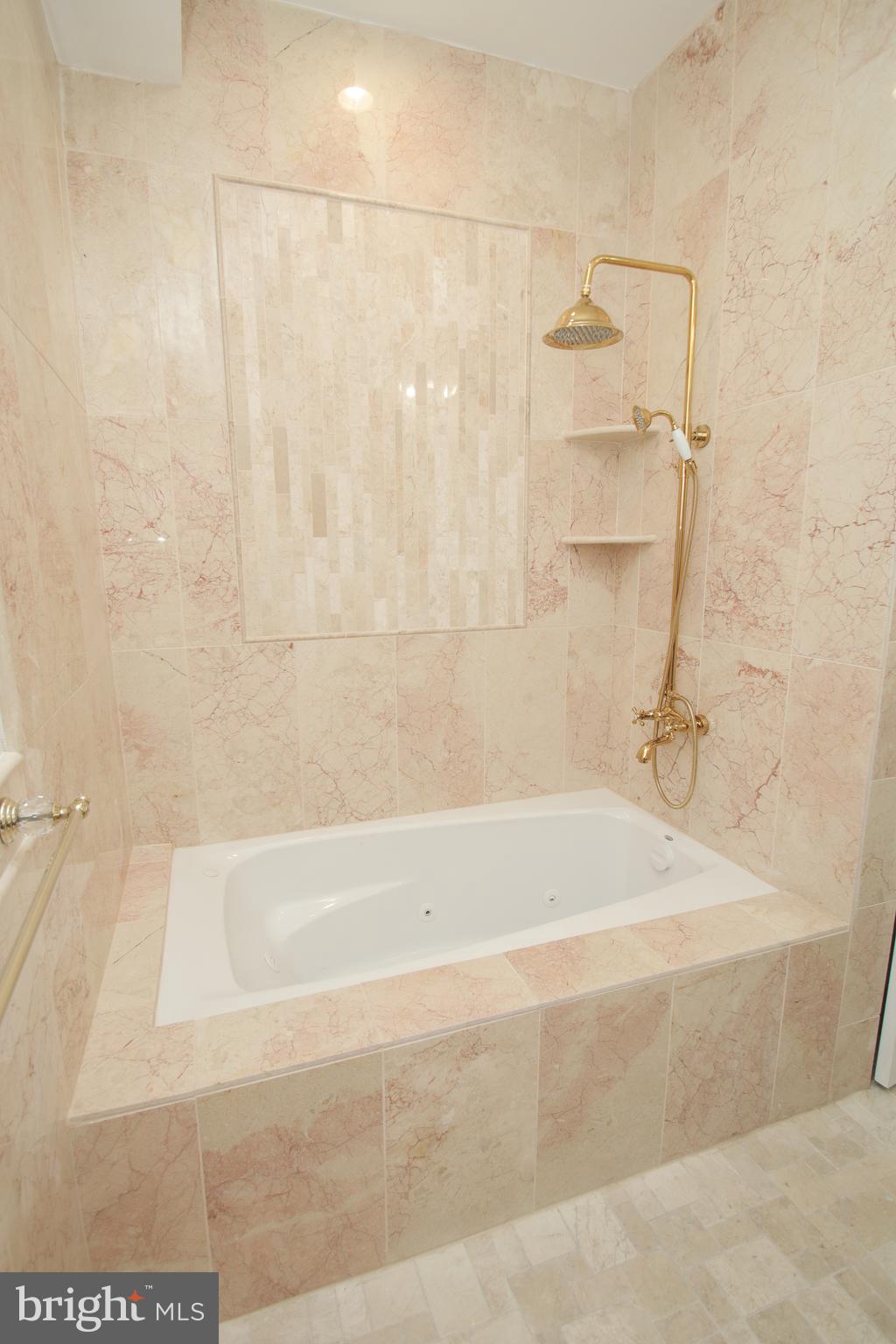 BELLA VISTA - Residential