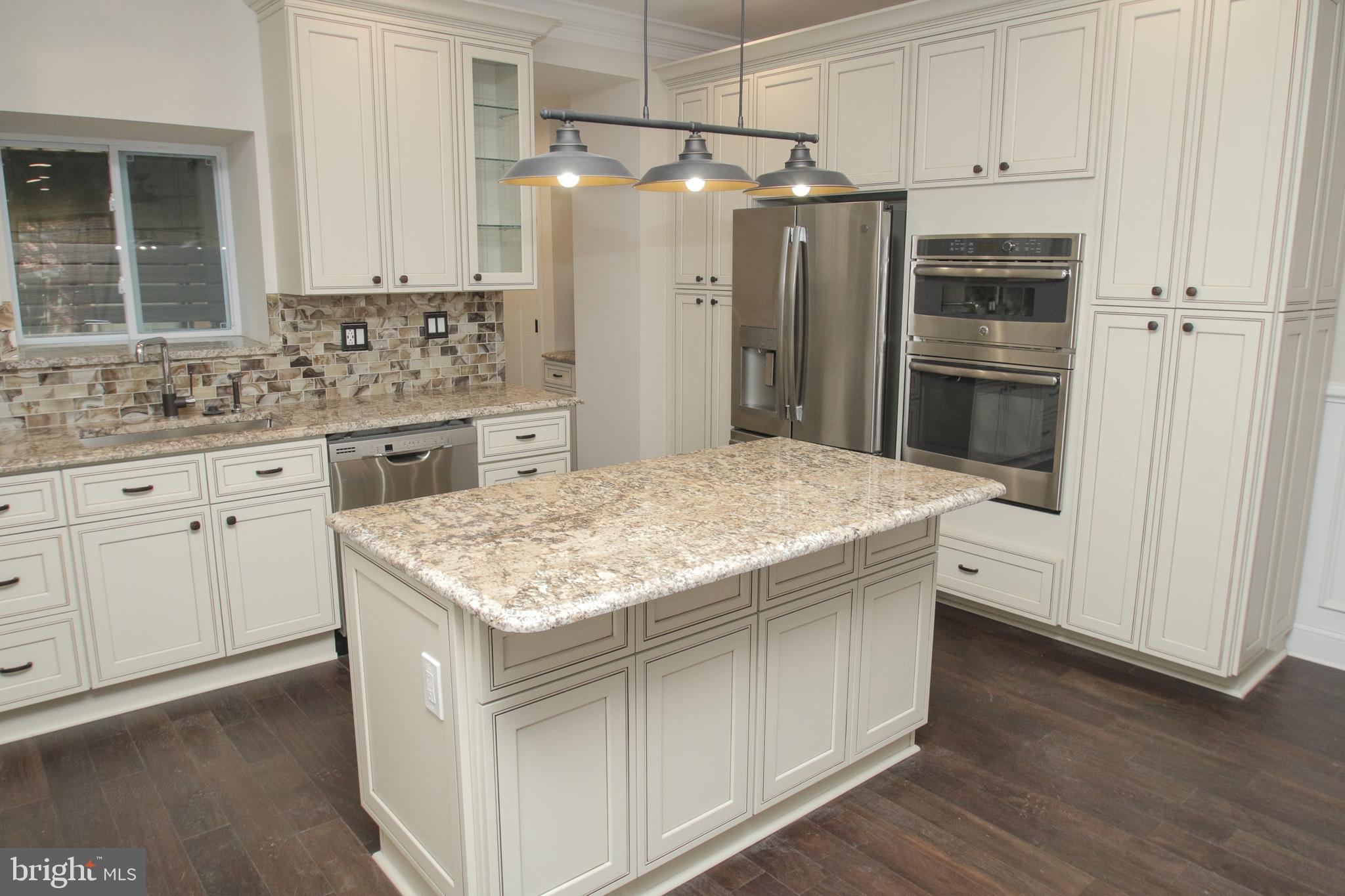 BELLA VISTA - Residential