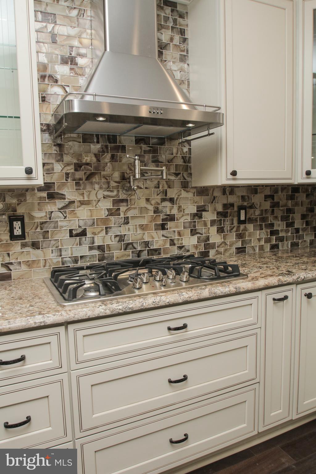 BELLA VISTA - Residential