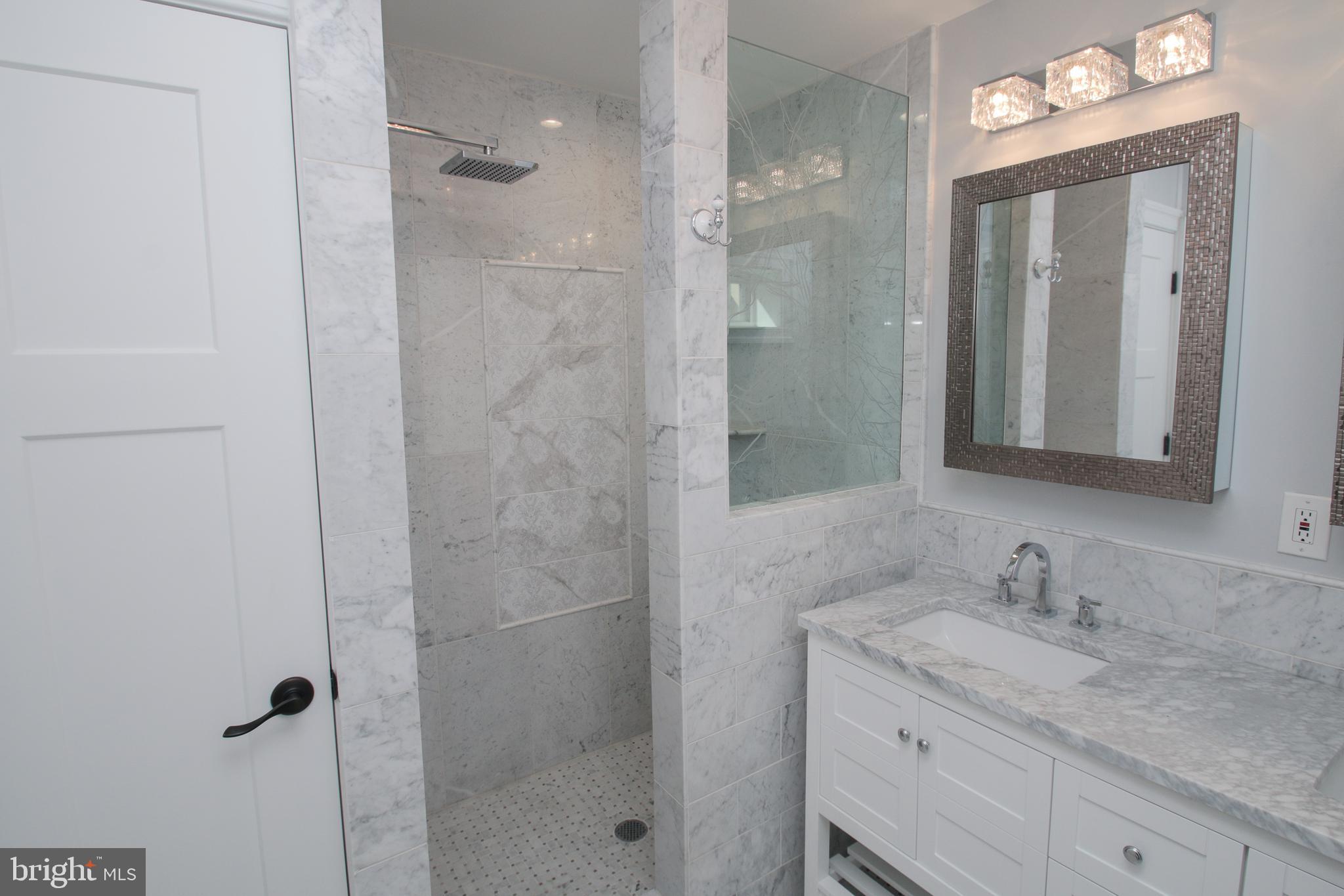 BELLA VISTA - Residential