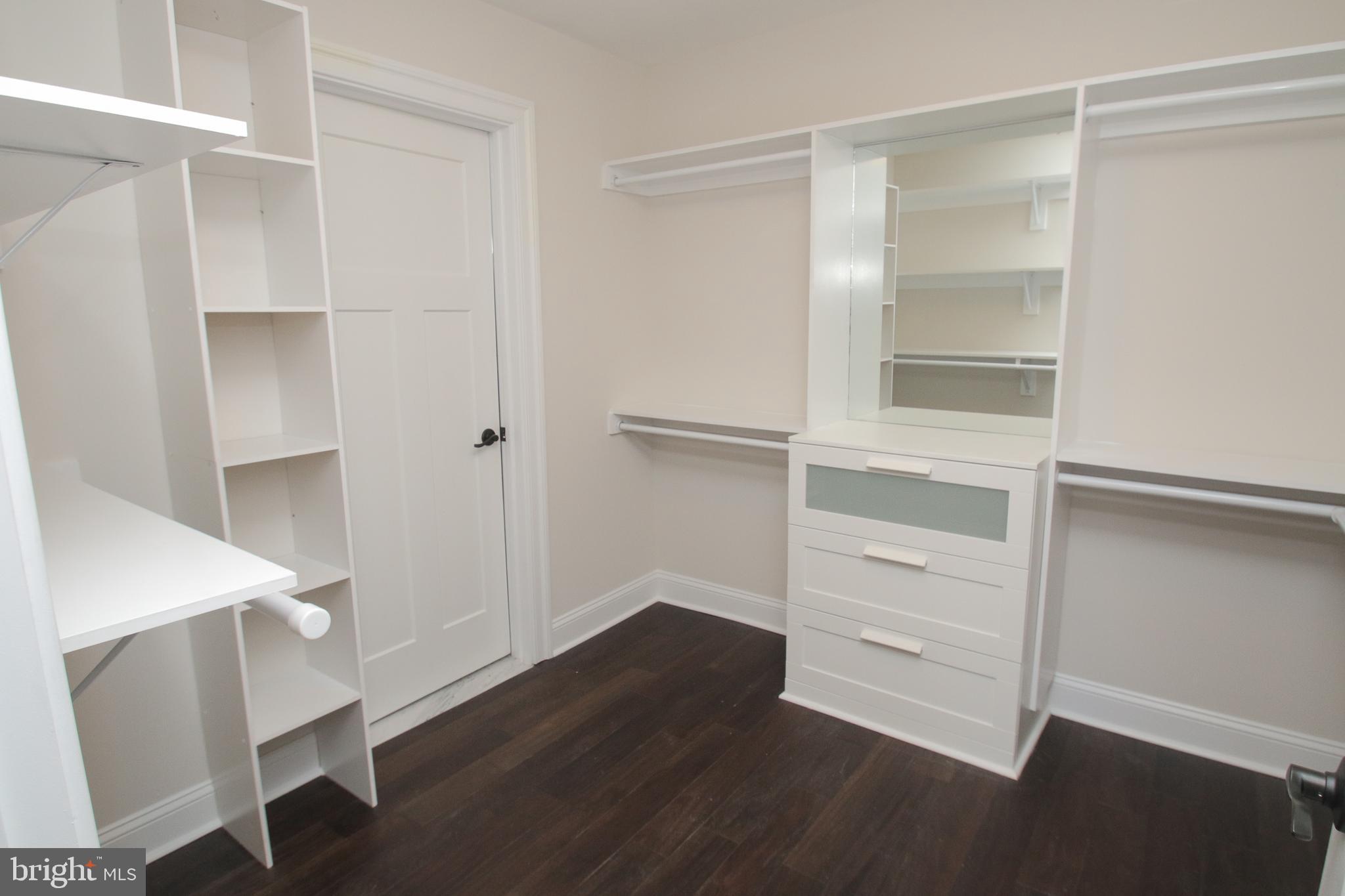 BELLA VISTA - Residential