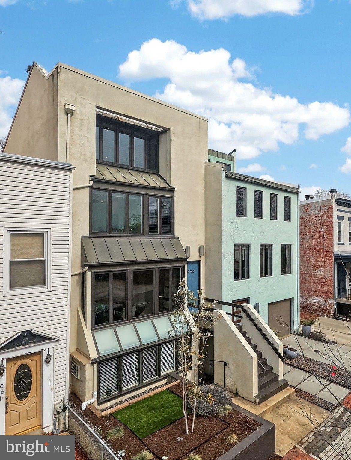 908 INDEPENDENCE AVENUE SE