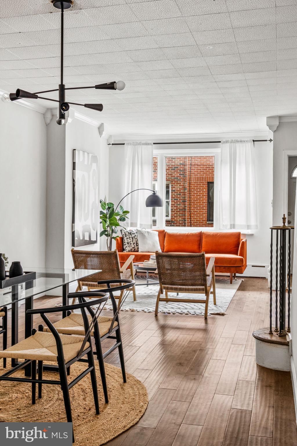 GIRARD ESTATES - Residential