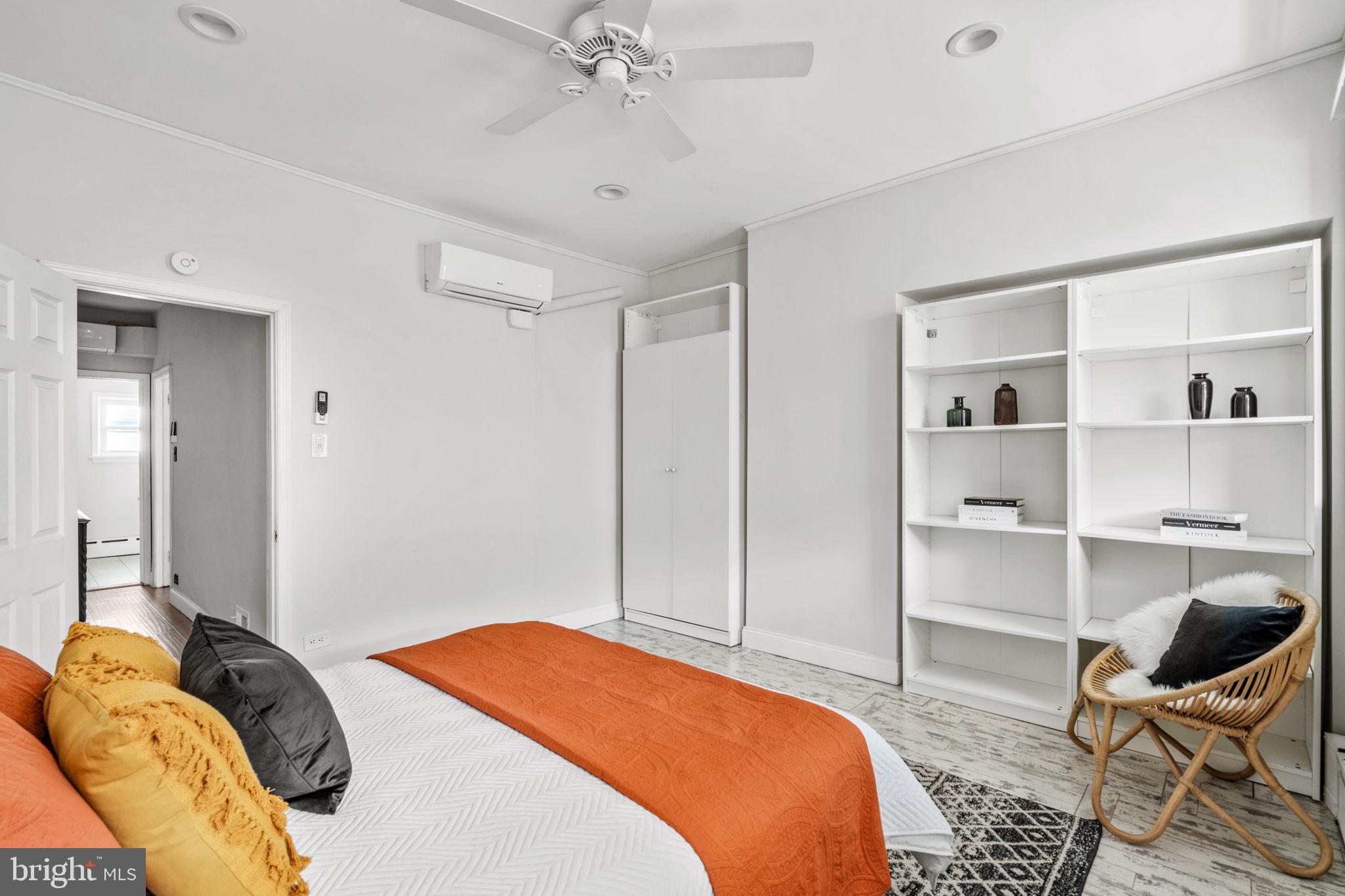 GIRARD ESTATES - Residential