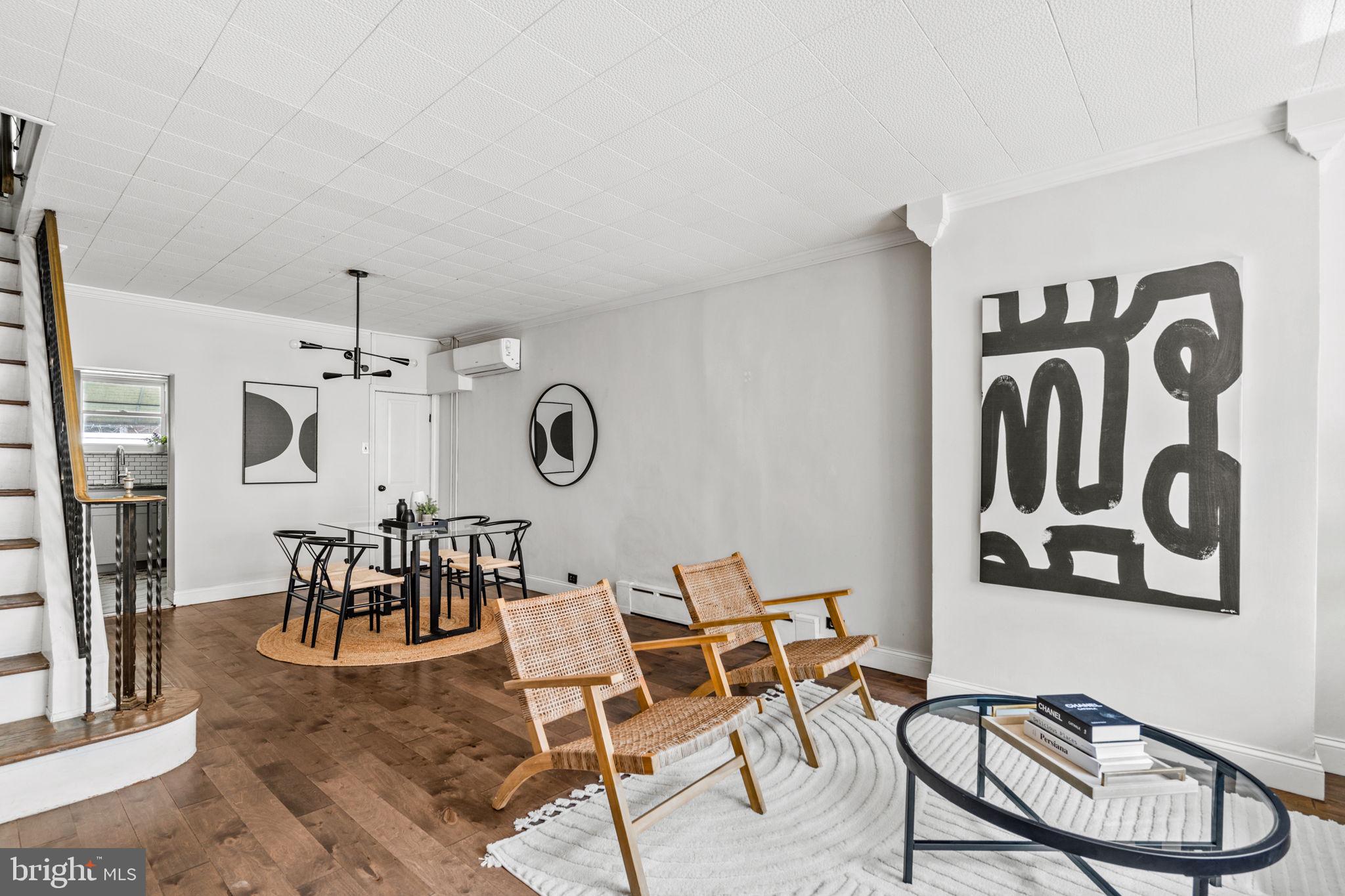 GIRARD ESTATES - Residential