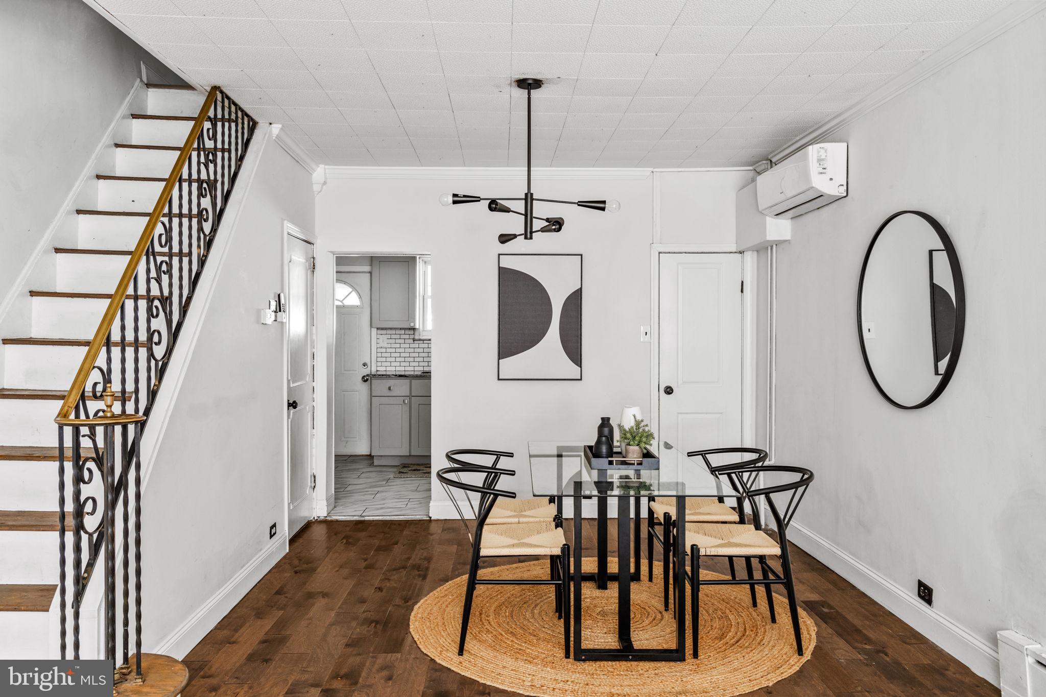 GIRARD ESTATES - Residential