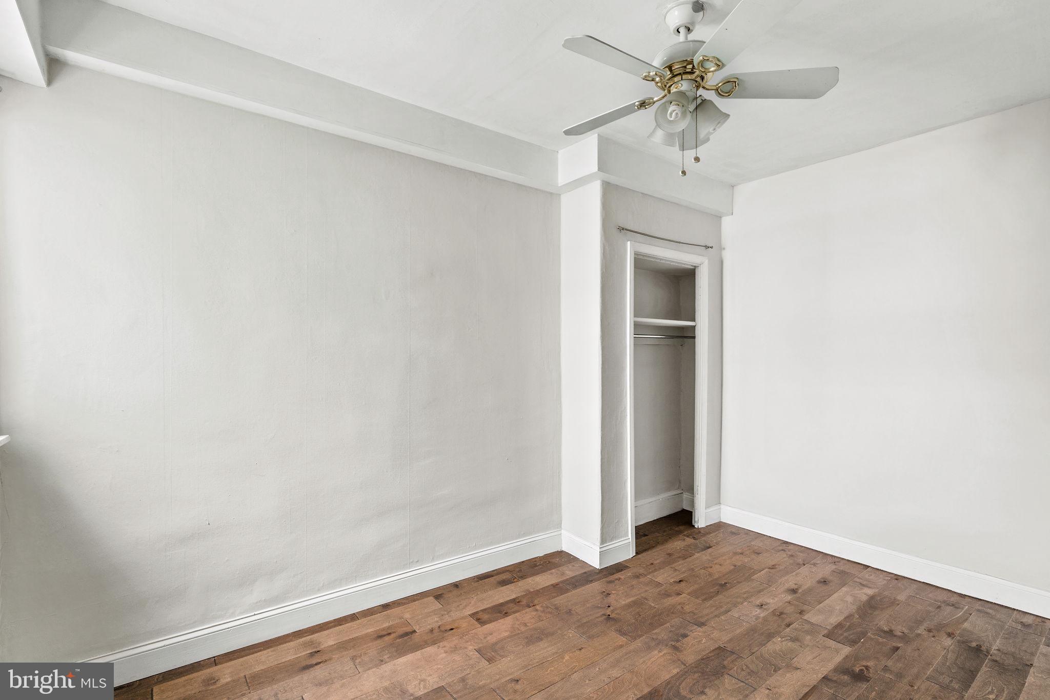 GIRARD ESTATES - Residential