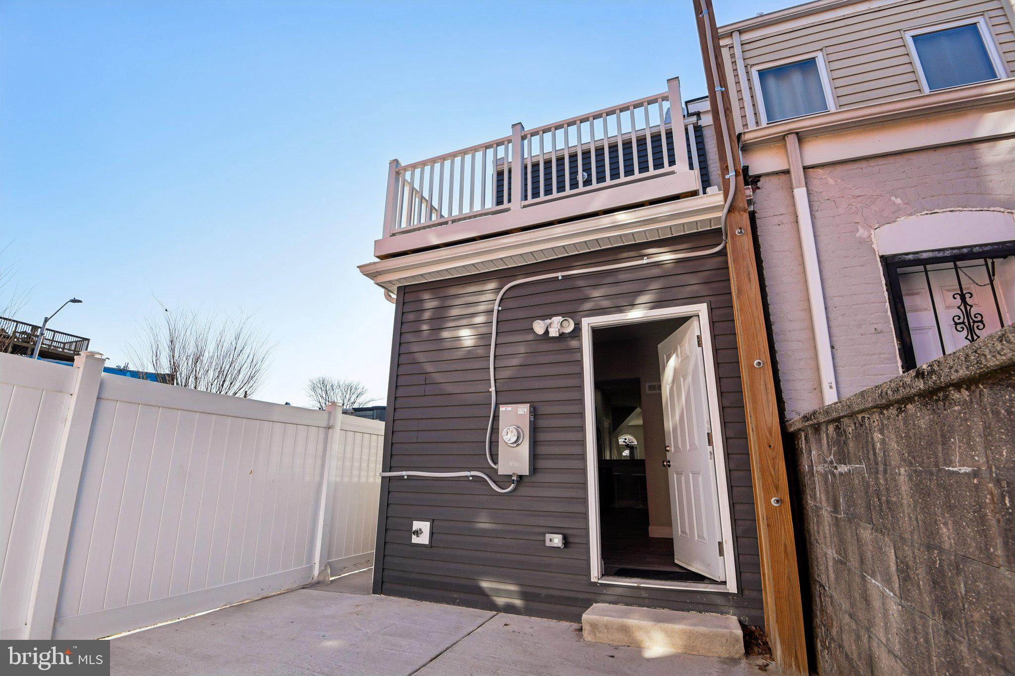 MILTON-MONTFORD - Residential