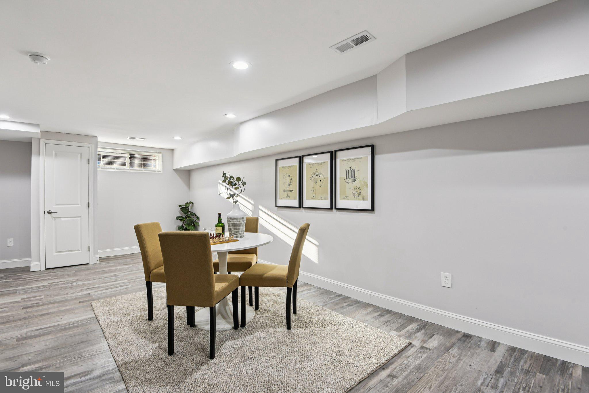 MILTON-MONTFORD - Residential