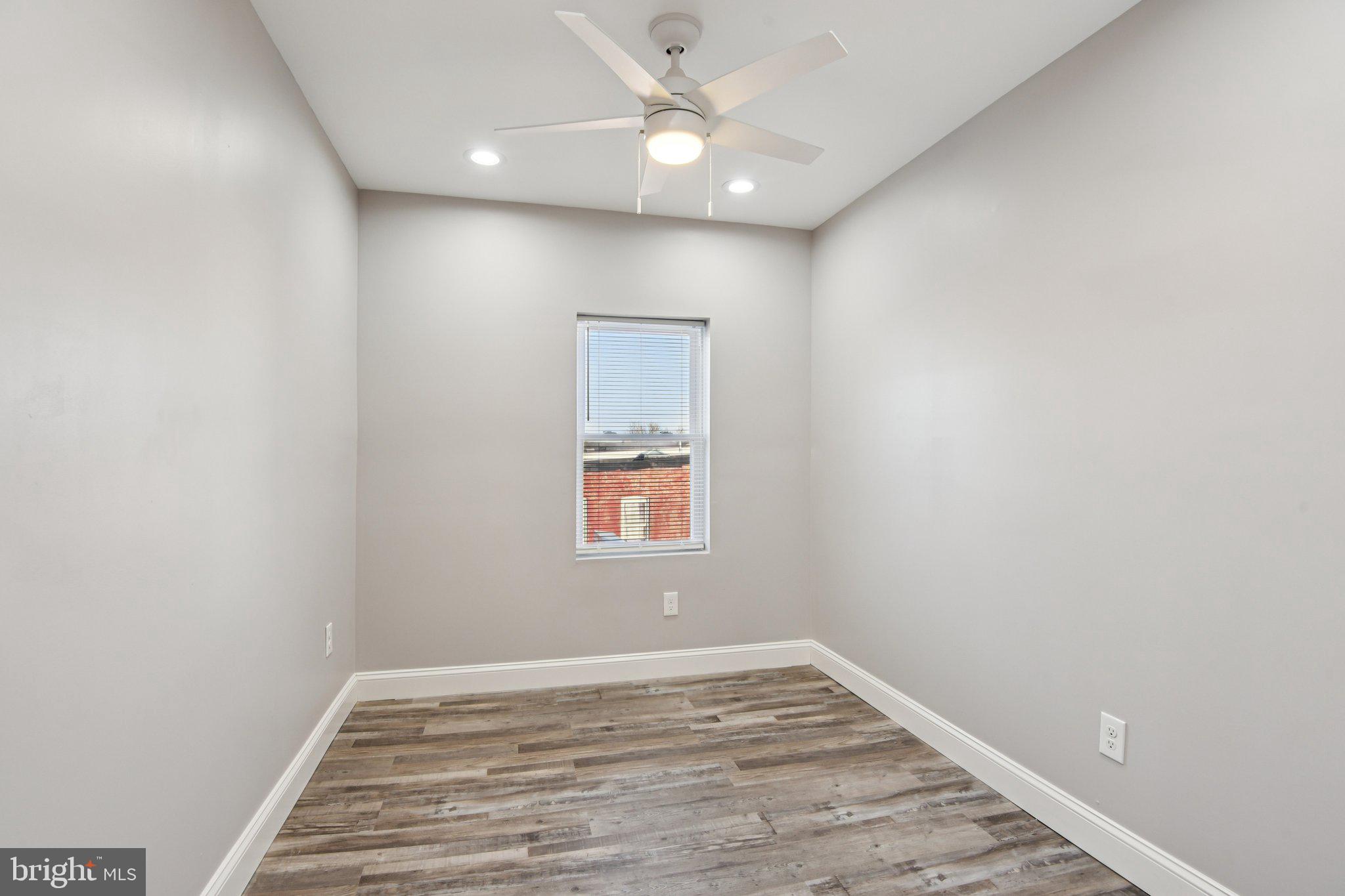 MILTON-MONTFORD - Residential