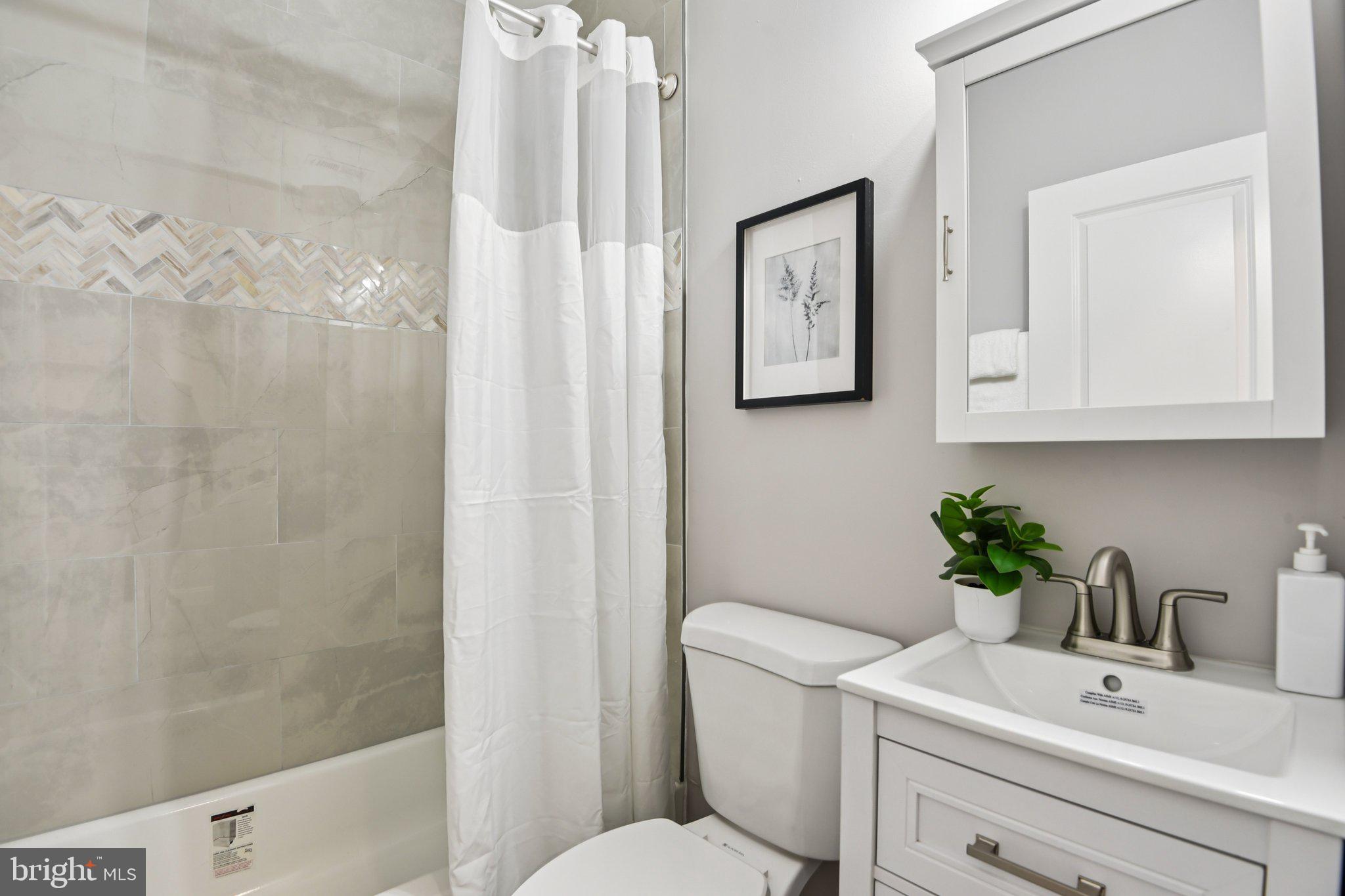 MILTON-MONTFORD - Residential