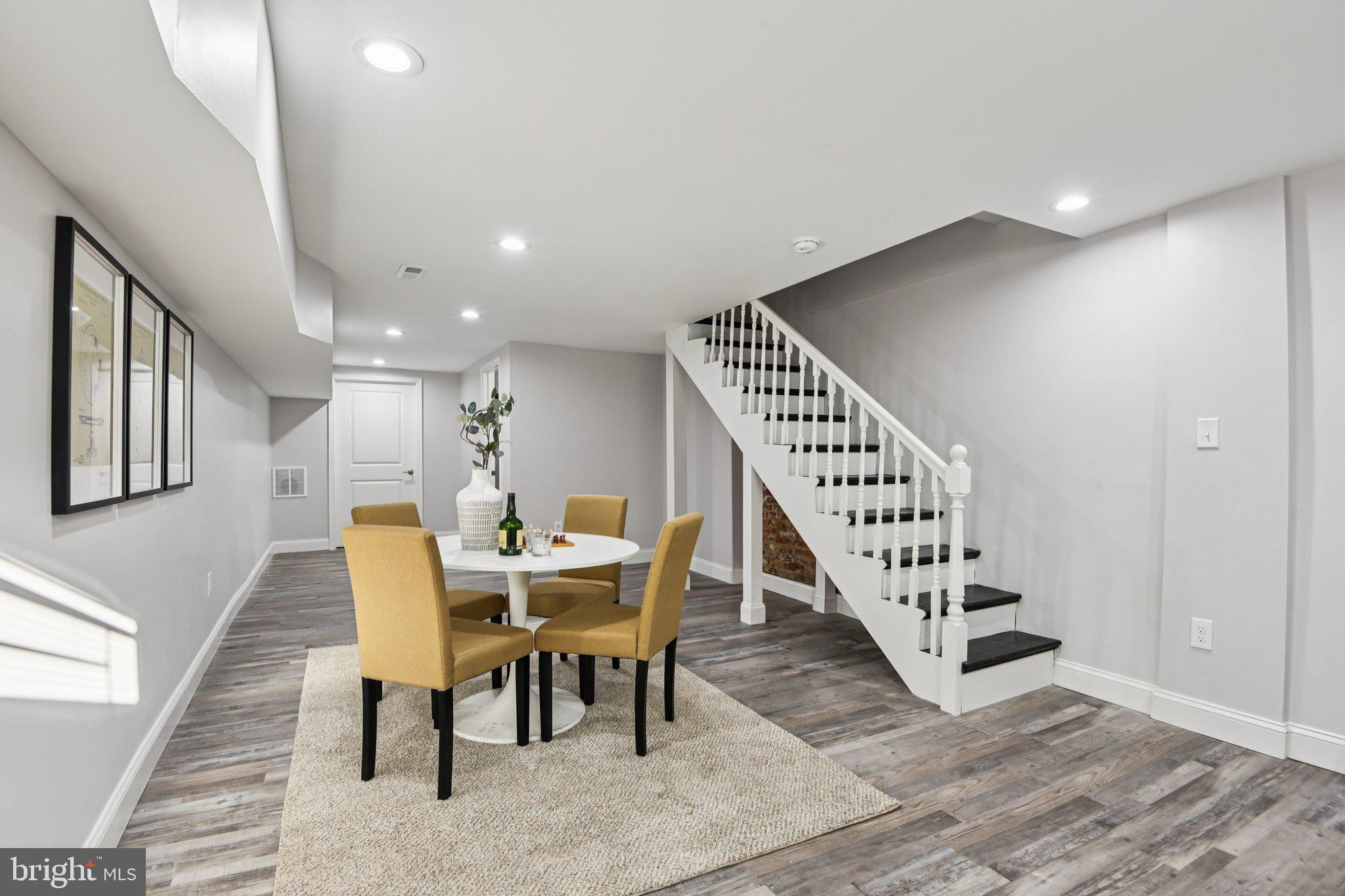 MILTON-MONTFORD - Residential