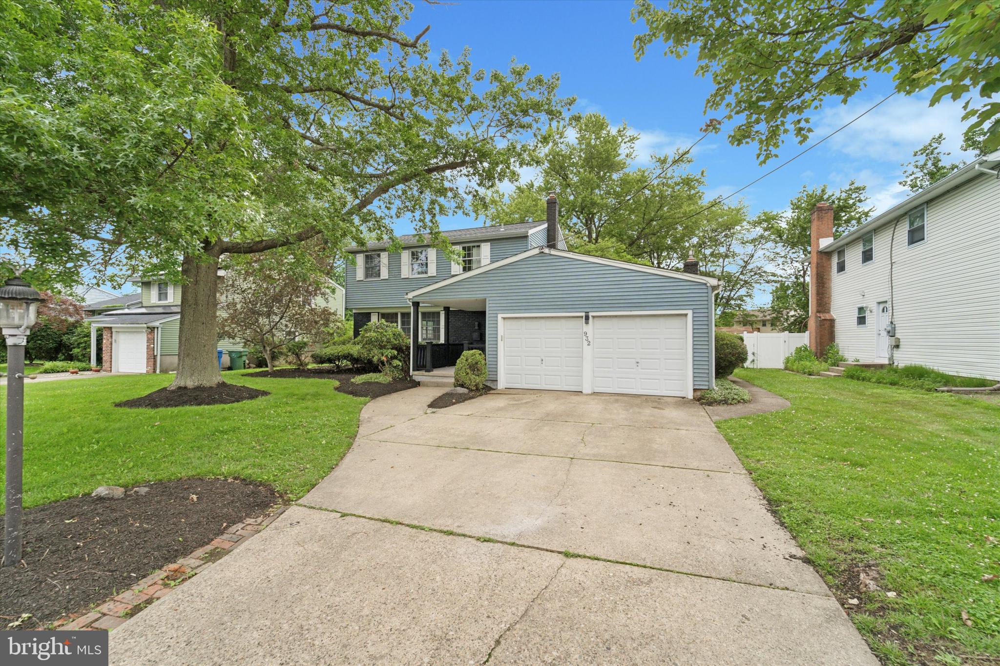 932 CROPWELL ROAD