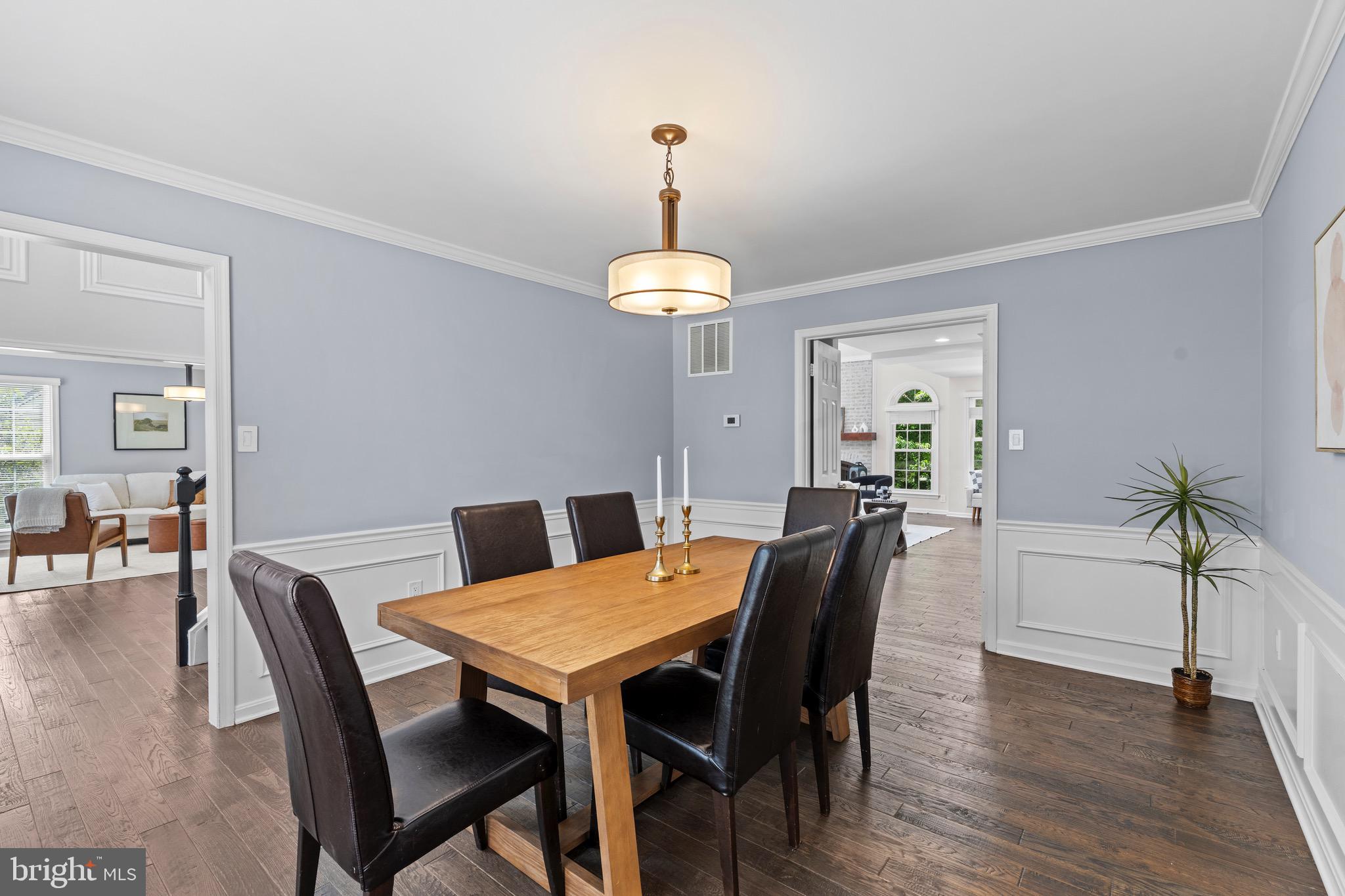 6836 COMPTON HEIGHTS CIRCLE