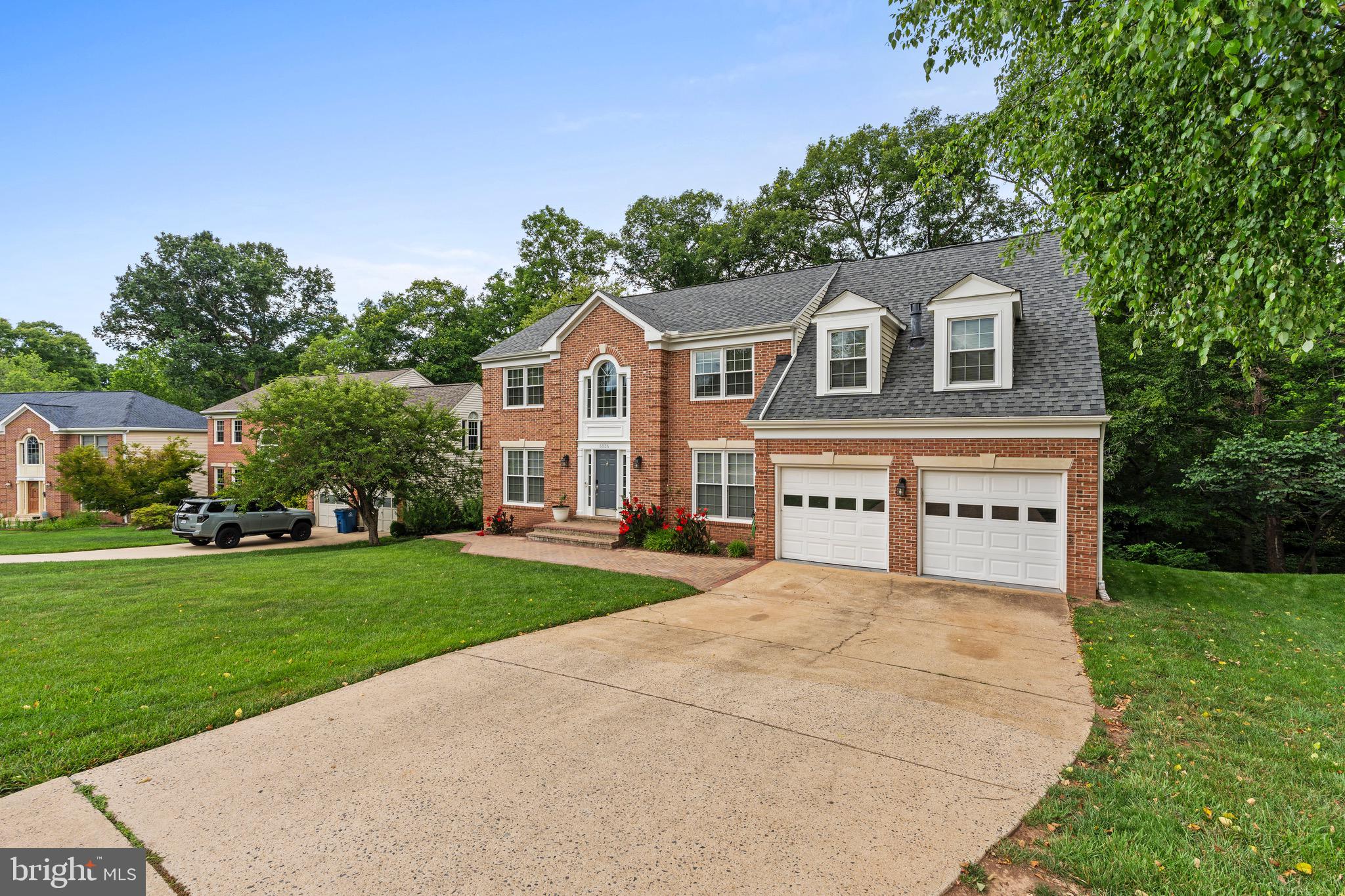 6836 COMPTON HEIGHTS CIRCLE