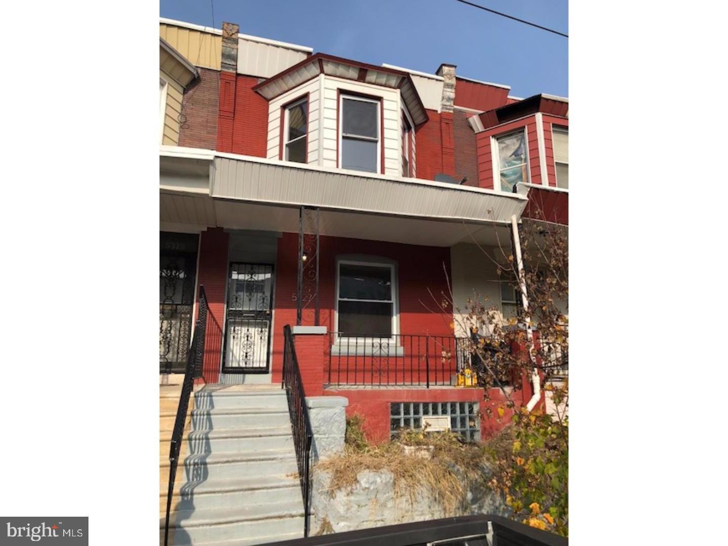 Large Home Beautifully renovated. A TENANT OCCUPIED PROPERTY
Lease ends 5/31/25. Rent $1648.50/month