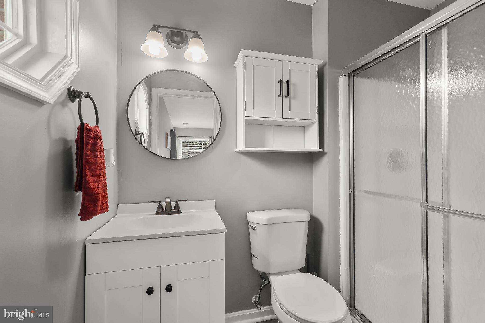 CROMWELL FOUNTAIN - Residential