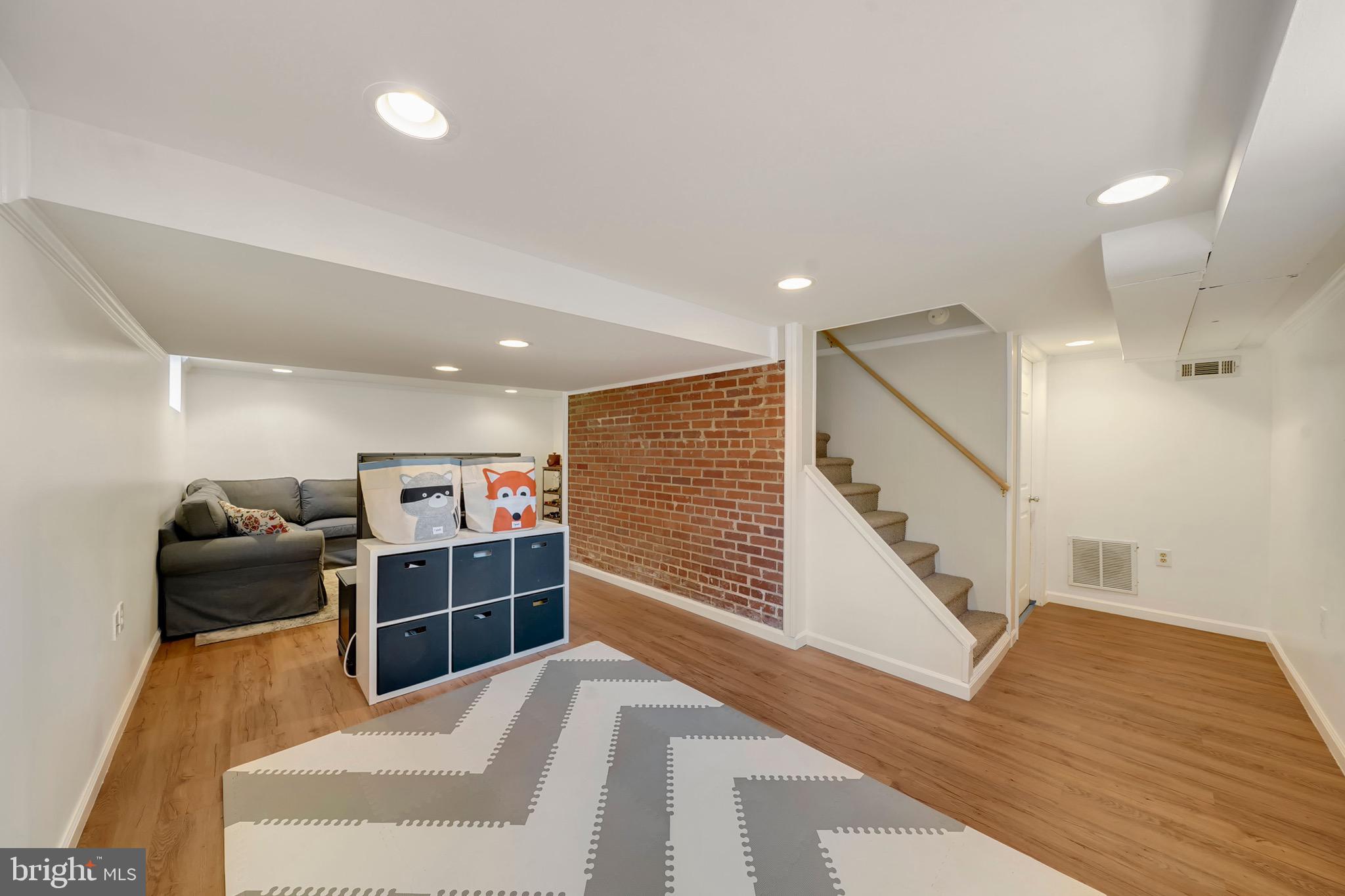 HIGHLAND PARK - Residential