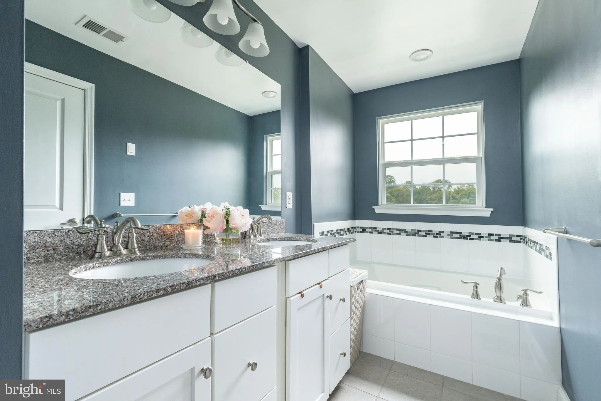 Wyncote, Pennsylvania 19095, United States, 3 Bedrooms Bedrooms, ,3 BathroomsBathrooms,Residential,Contingent,218226