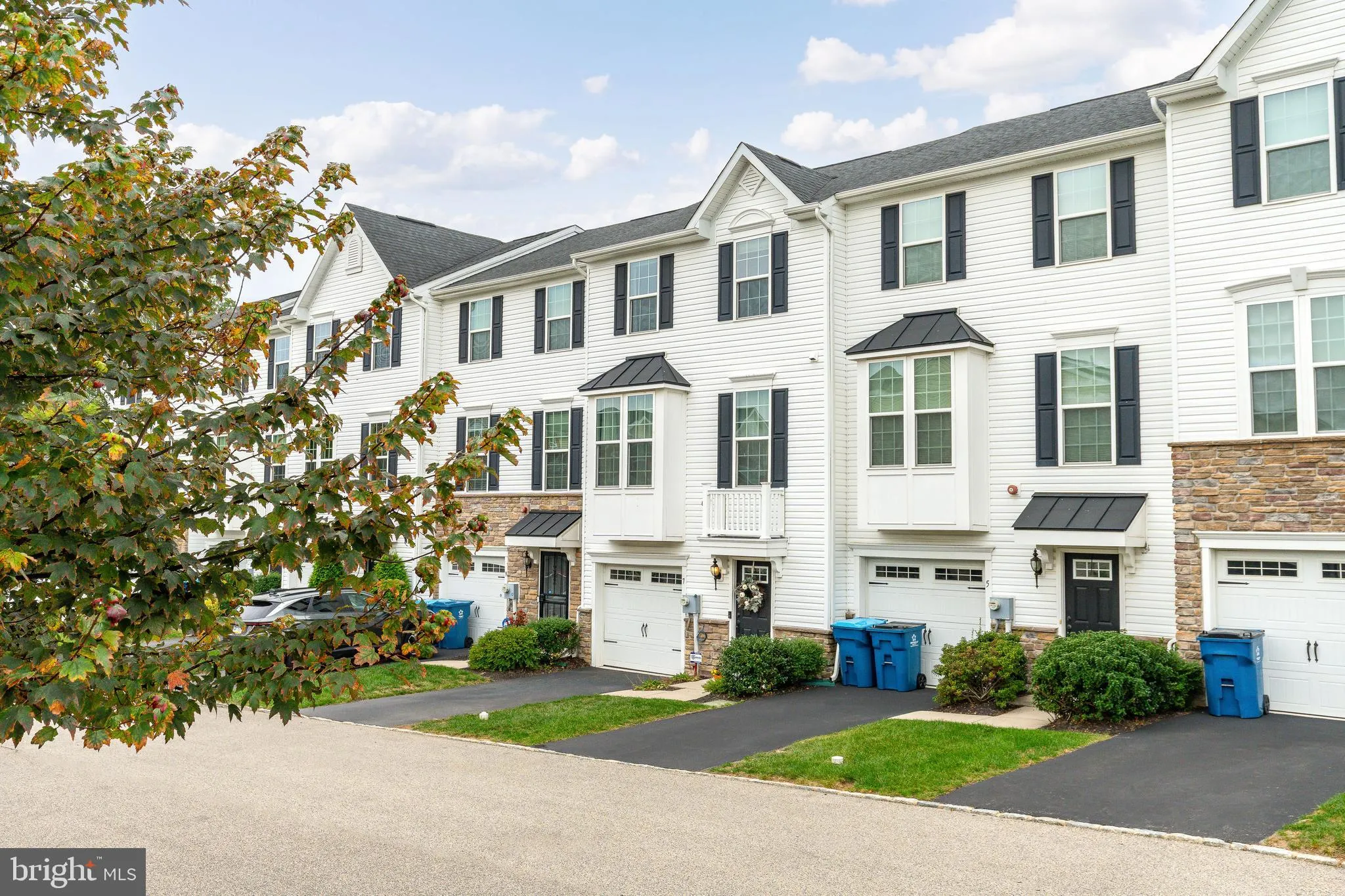 Wyncote, Pennsylvania 19095, United States, 3 Bedrooms Bedrooms, ,3 BathroomsBathrooms,Residential,Contingent,218226